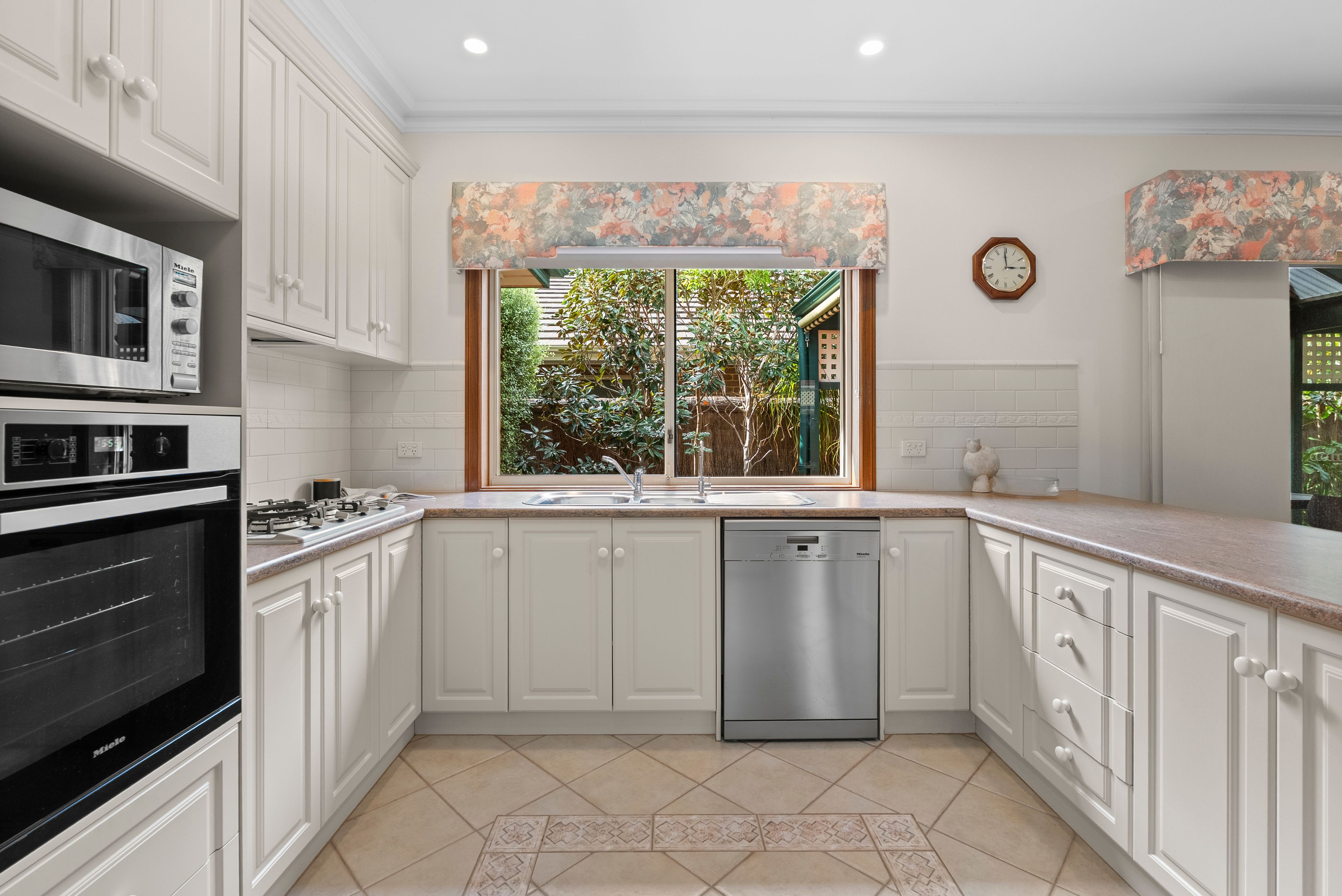 16 Stanford Avenue — photo 10 of 20