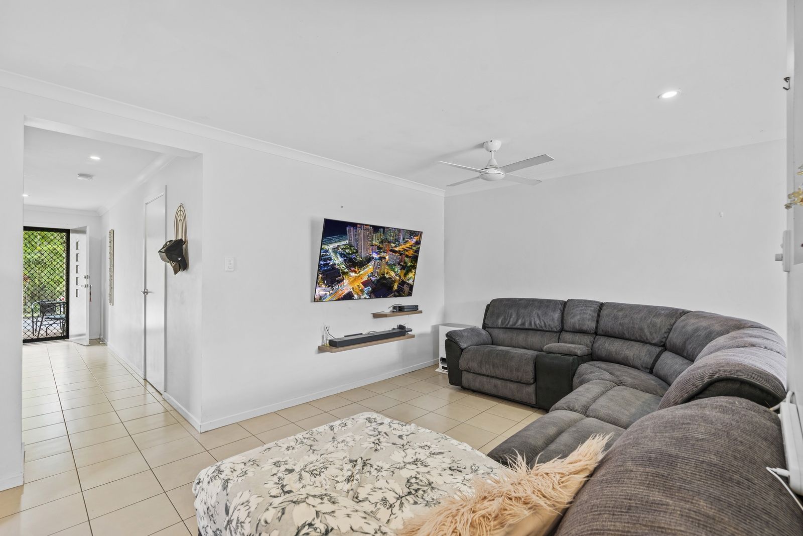 4/10 Tuxworth Place, Pimpama, QLD 4209