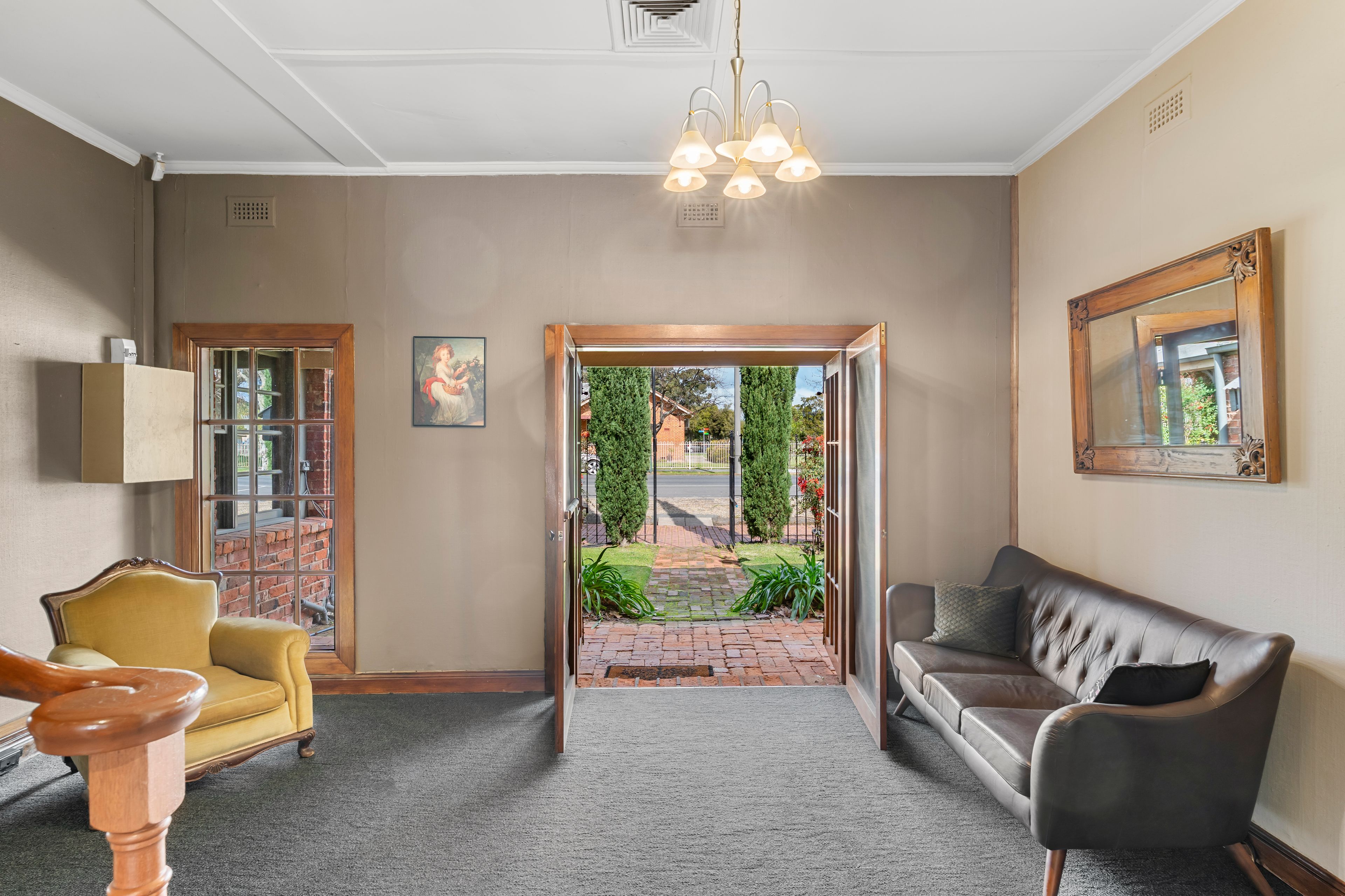 14 Clifton Street — photo 6 of 30