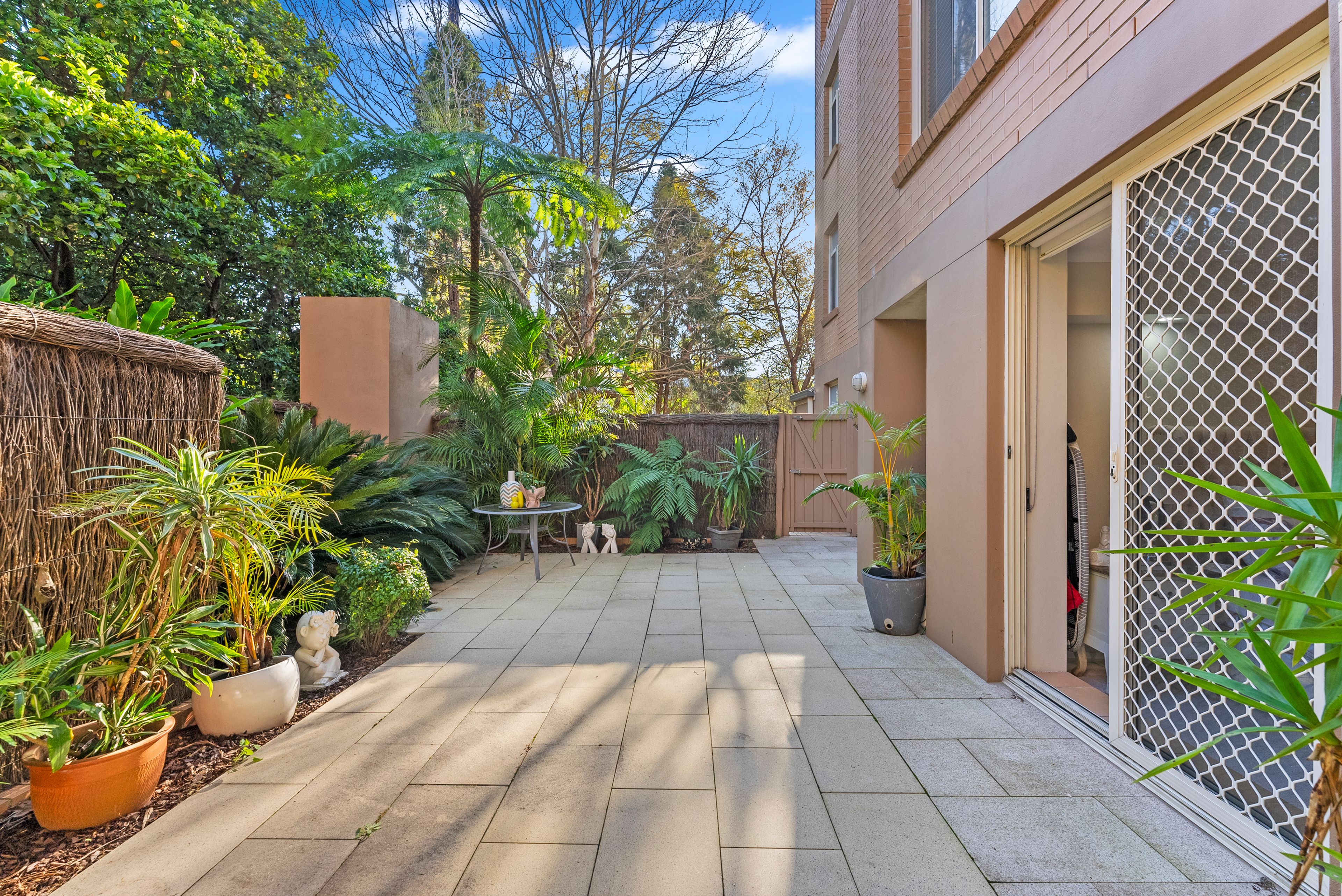 1/162G Burwood Road — photo 7 of 26