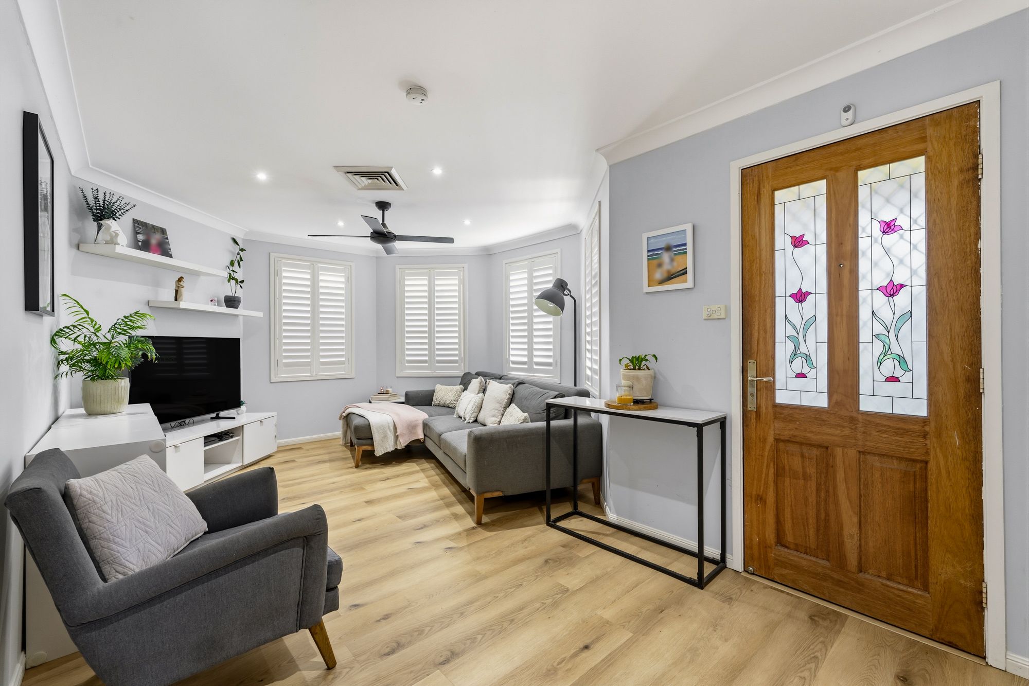 6 Kenneth Slessor Drive, Glenmore Park, NSW 2745