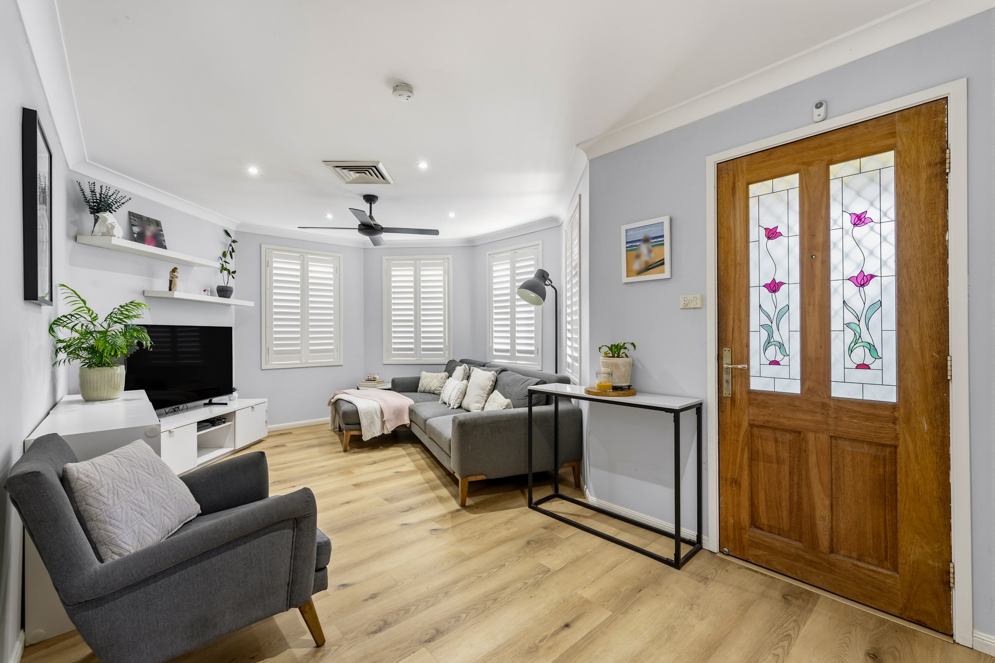 6 Kenneth Slessor Drive, Glenmore Park, NSW 2745