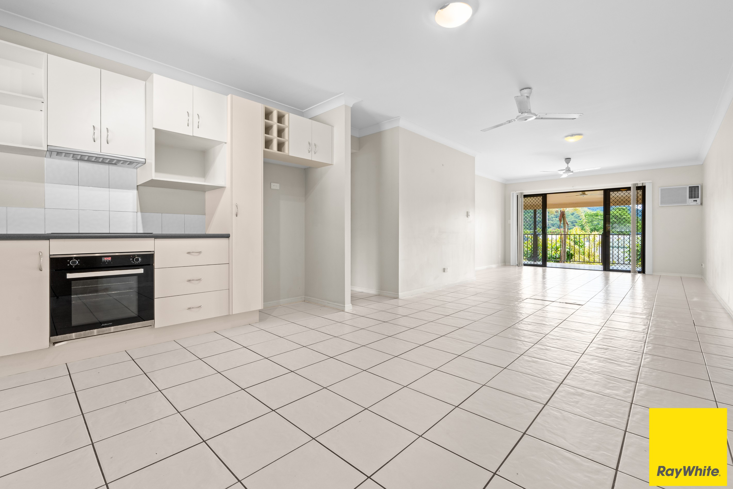 7/14 Short Street, Redlynch, QLD 4870