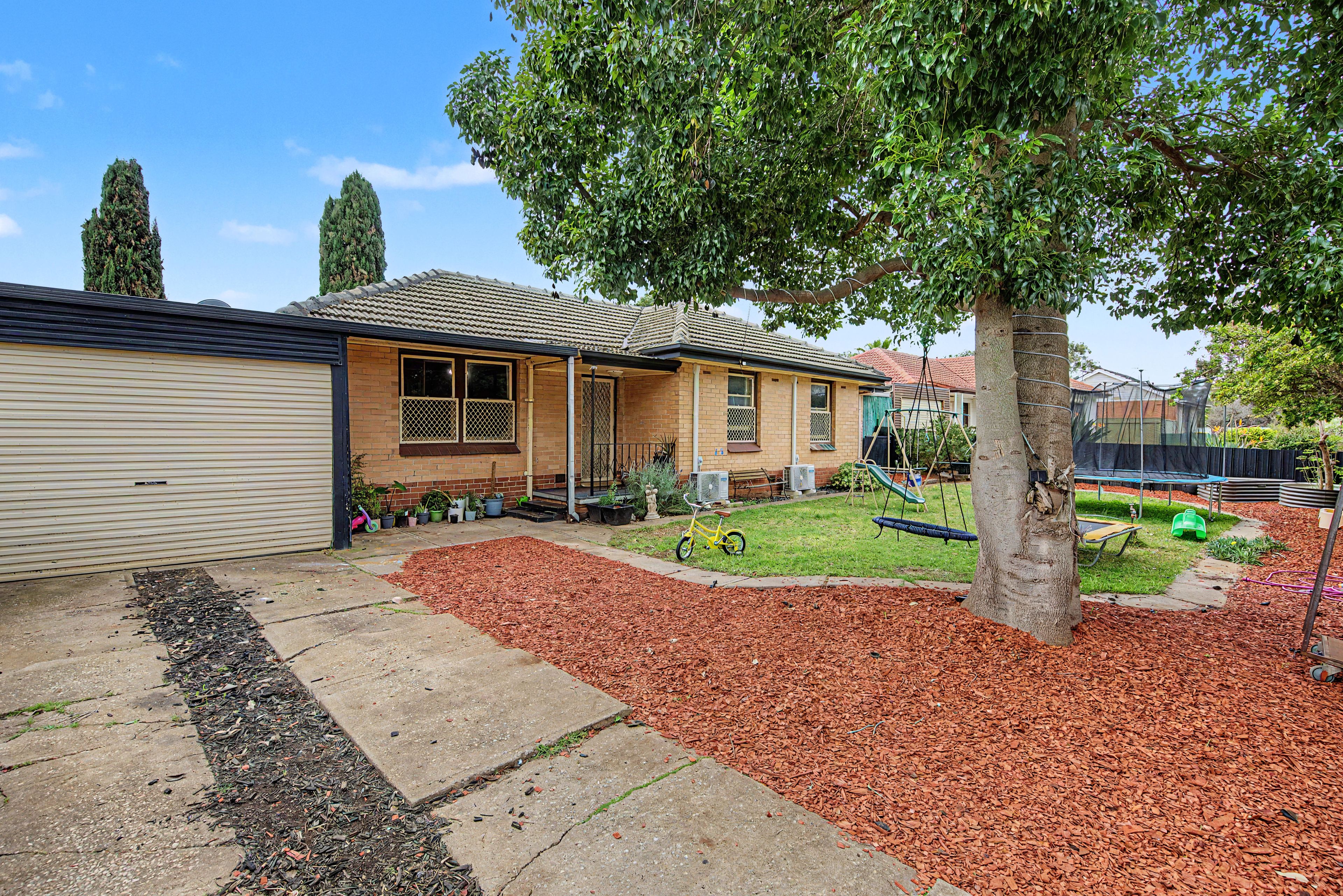 17 Collins Street — photo from Ray White Gawler