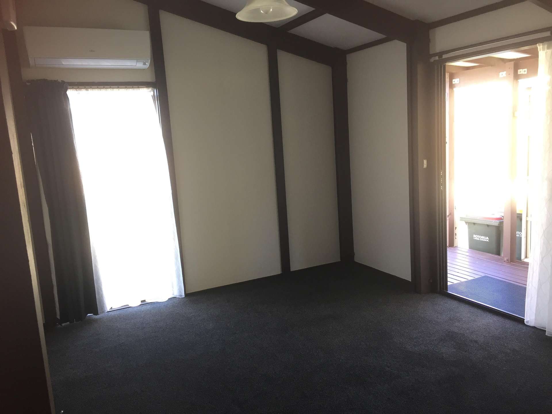 23A Alastair Avenue photo 3