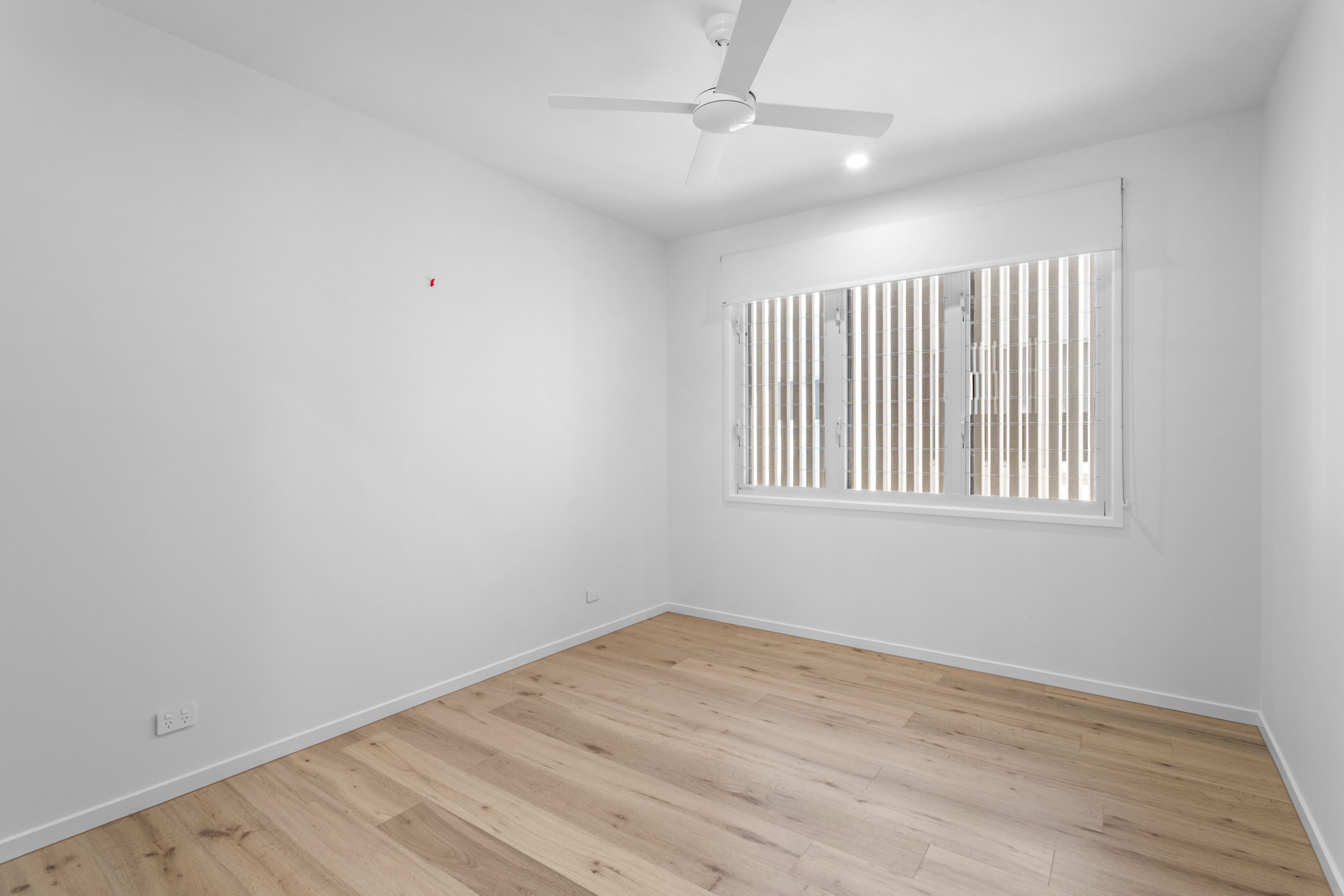 3/2-4 Collins Street — photo 13 of 17