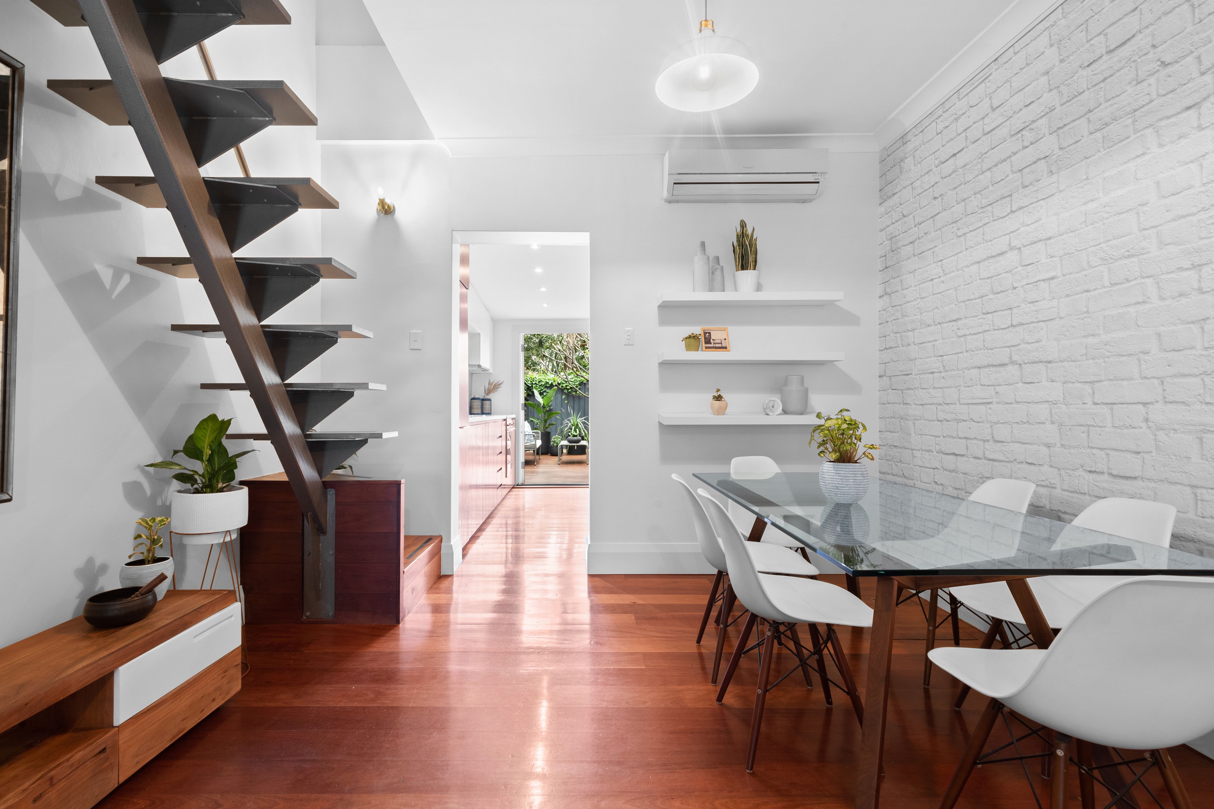 15 Morrissey Road, Erskineville, NSW 2043