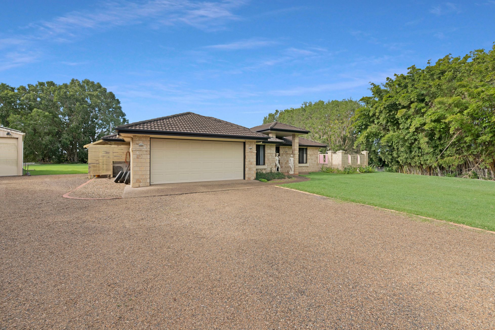 4 Turtle Dove Place, Gooburrum, QLD 4670