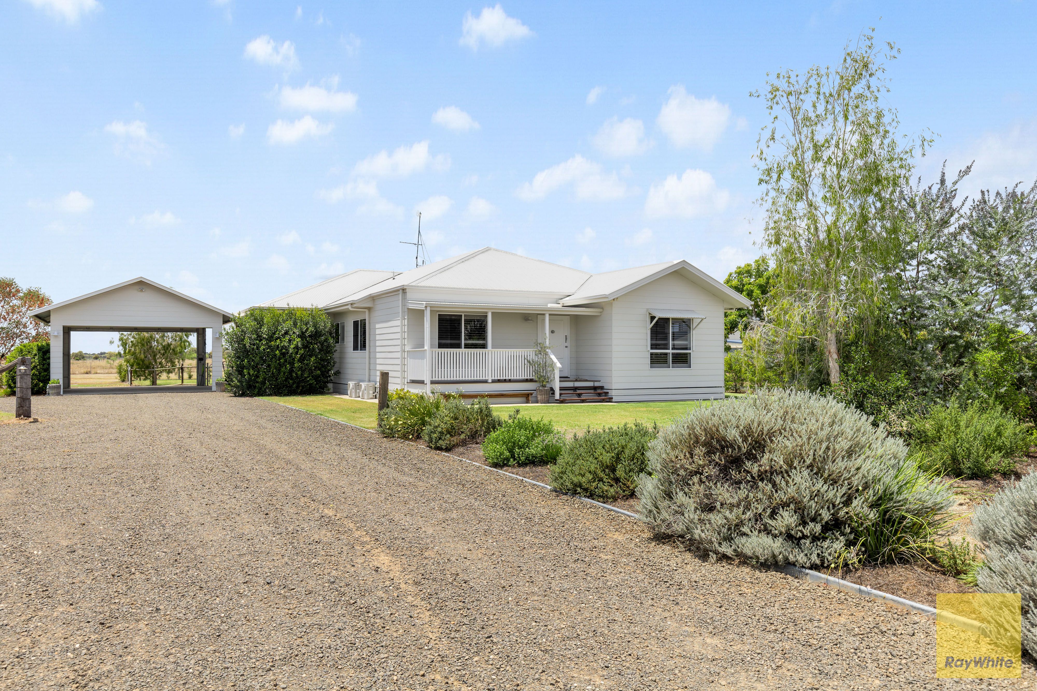 7 Bottle Tree Road , Emerald QLD 4720