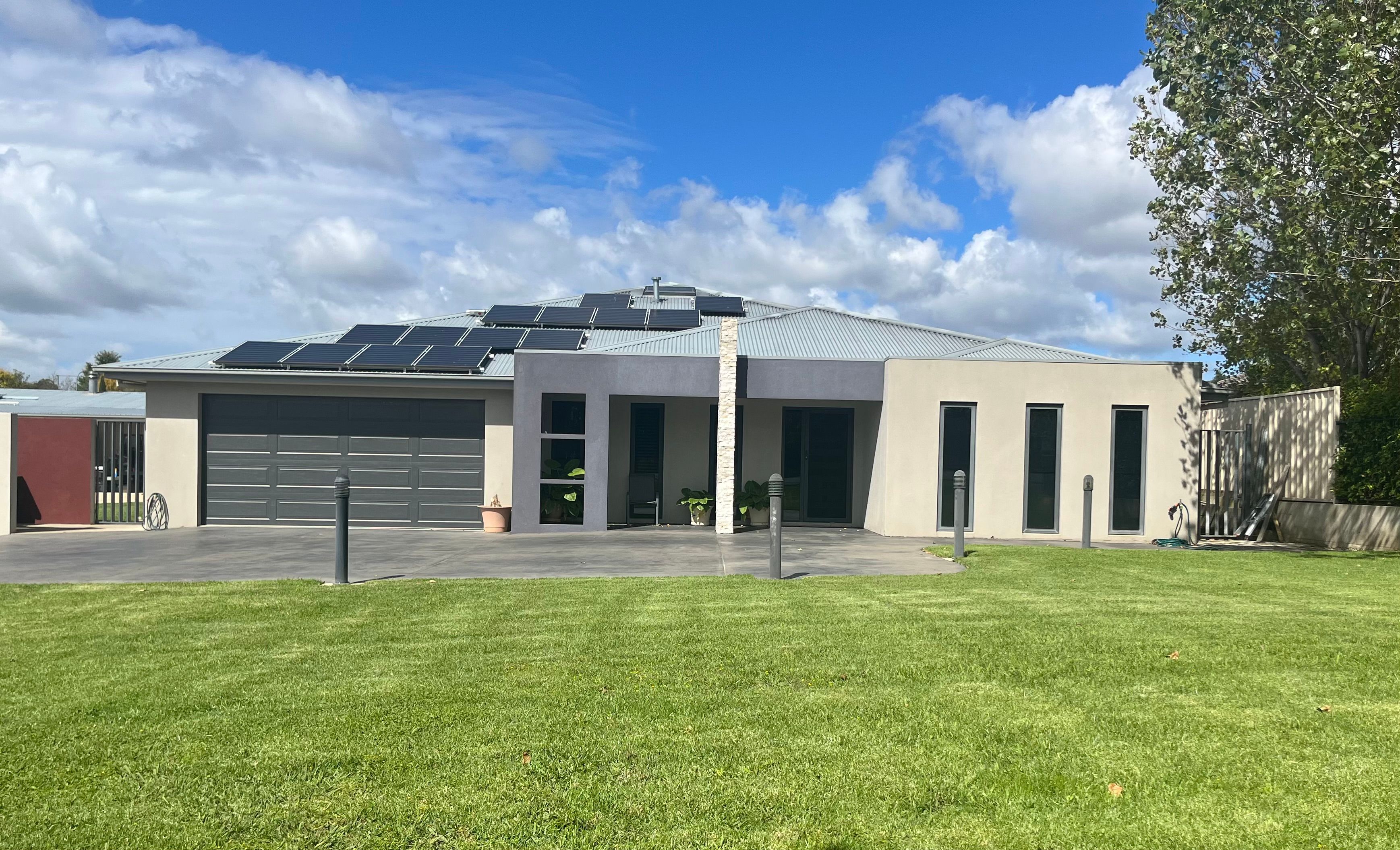 379 Escort Way, Orange, NSW 2800 Leased House Ray White Townsend