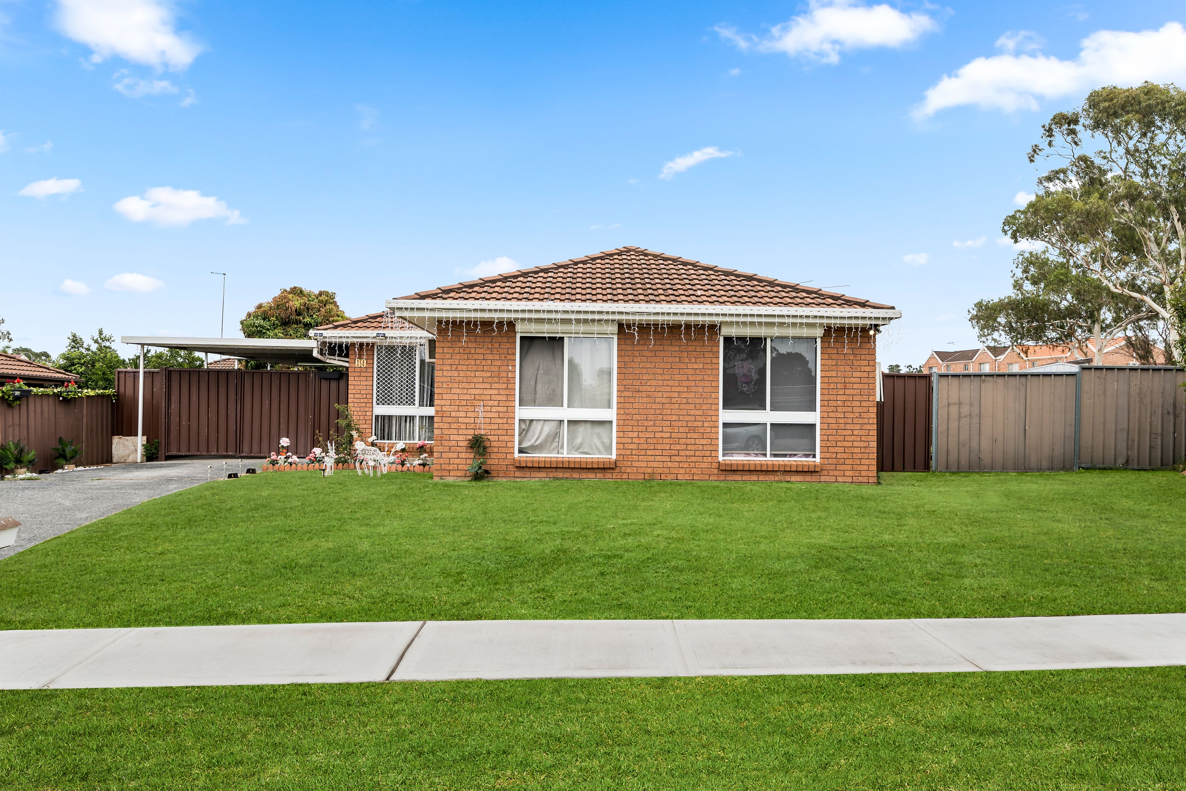 89 Cockatiel Circuit, Green Valley NSW 2168