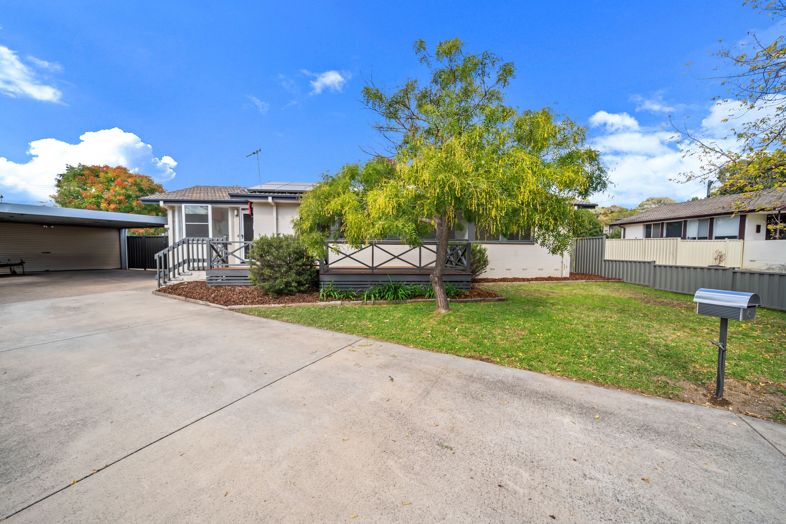 5 Carlton Place, Holt ACT 2615