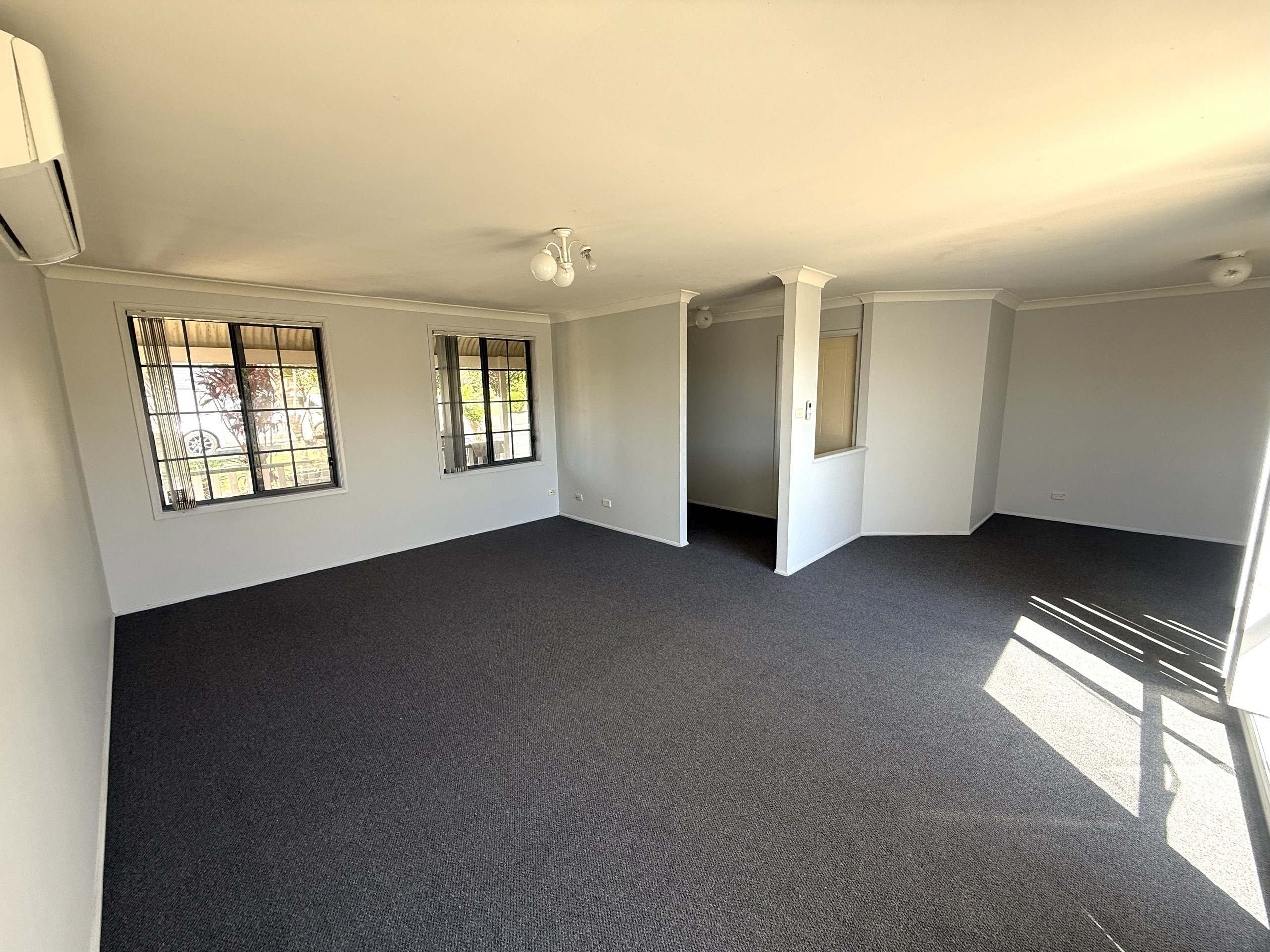 10 Shearer Crescent, Blue Haven, NSW 2262