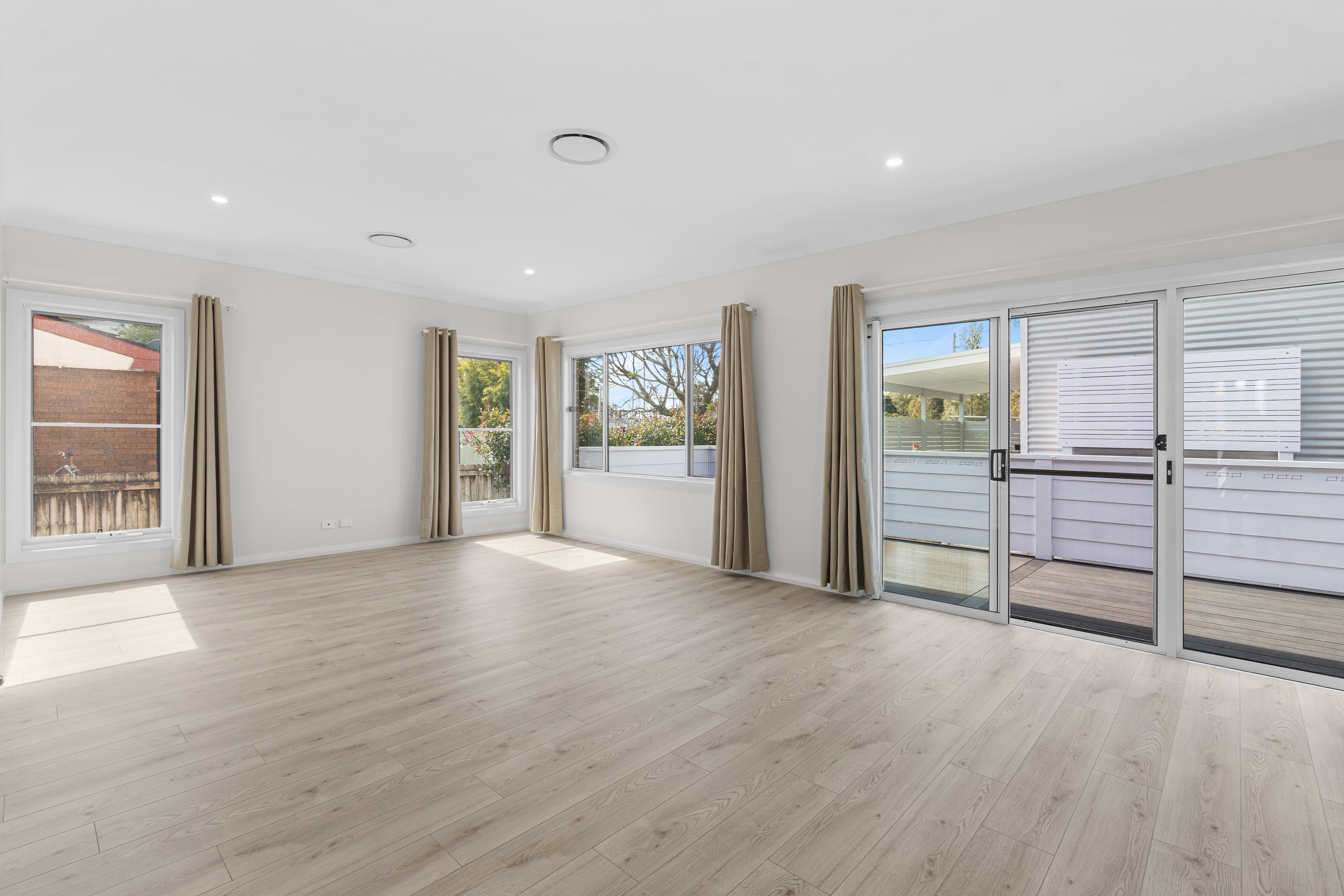 14 Kathleen White Crescent, Killarney Vale, NSW 2261