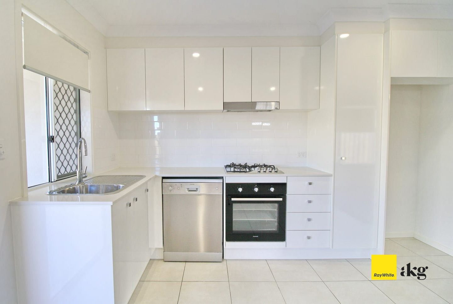 2/10 Mellor Street, Augustine Heights, QLD 4300