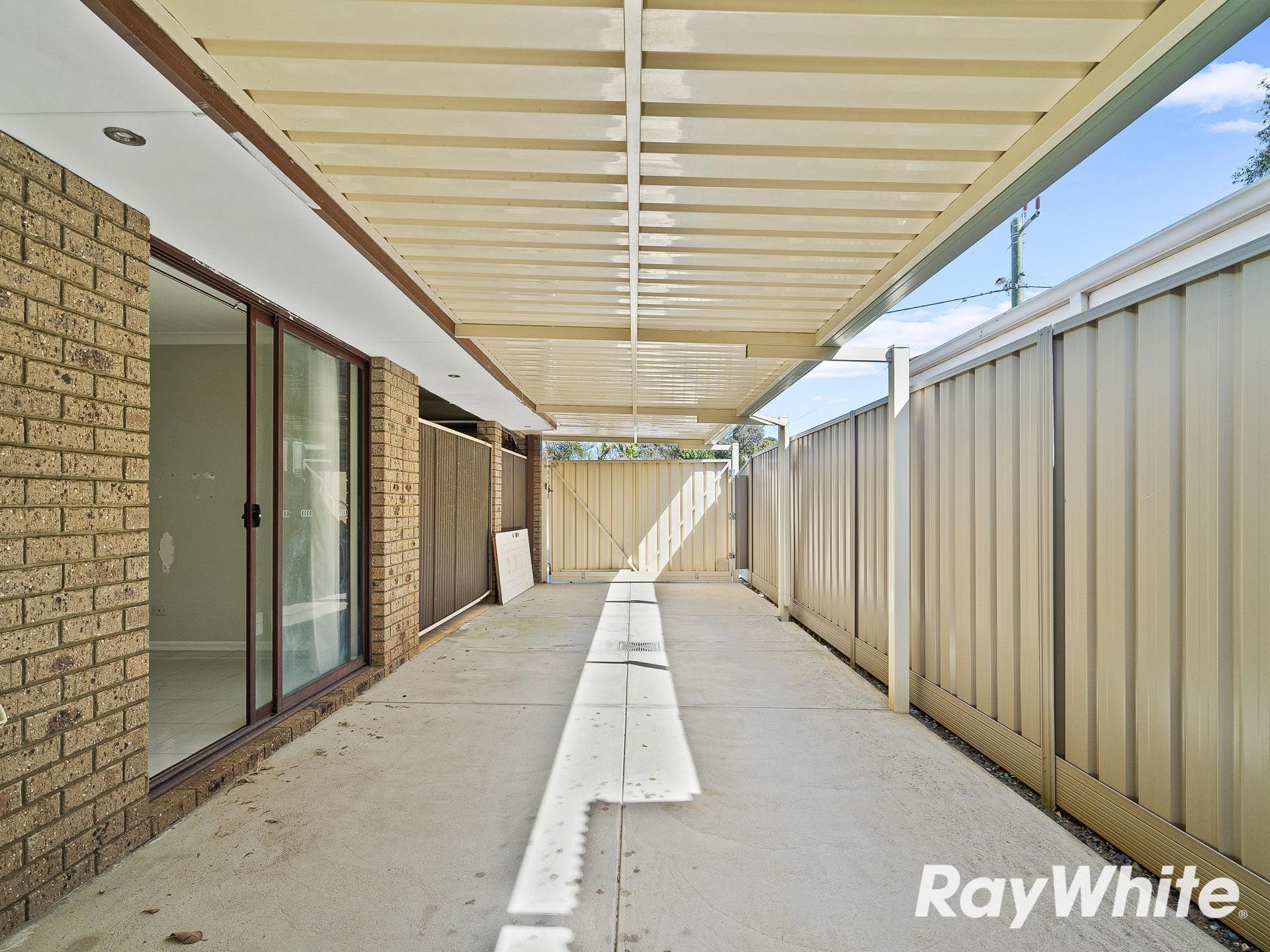 4 Newlyn Way — photo 14 of 19