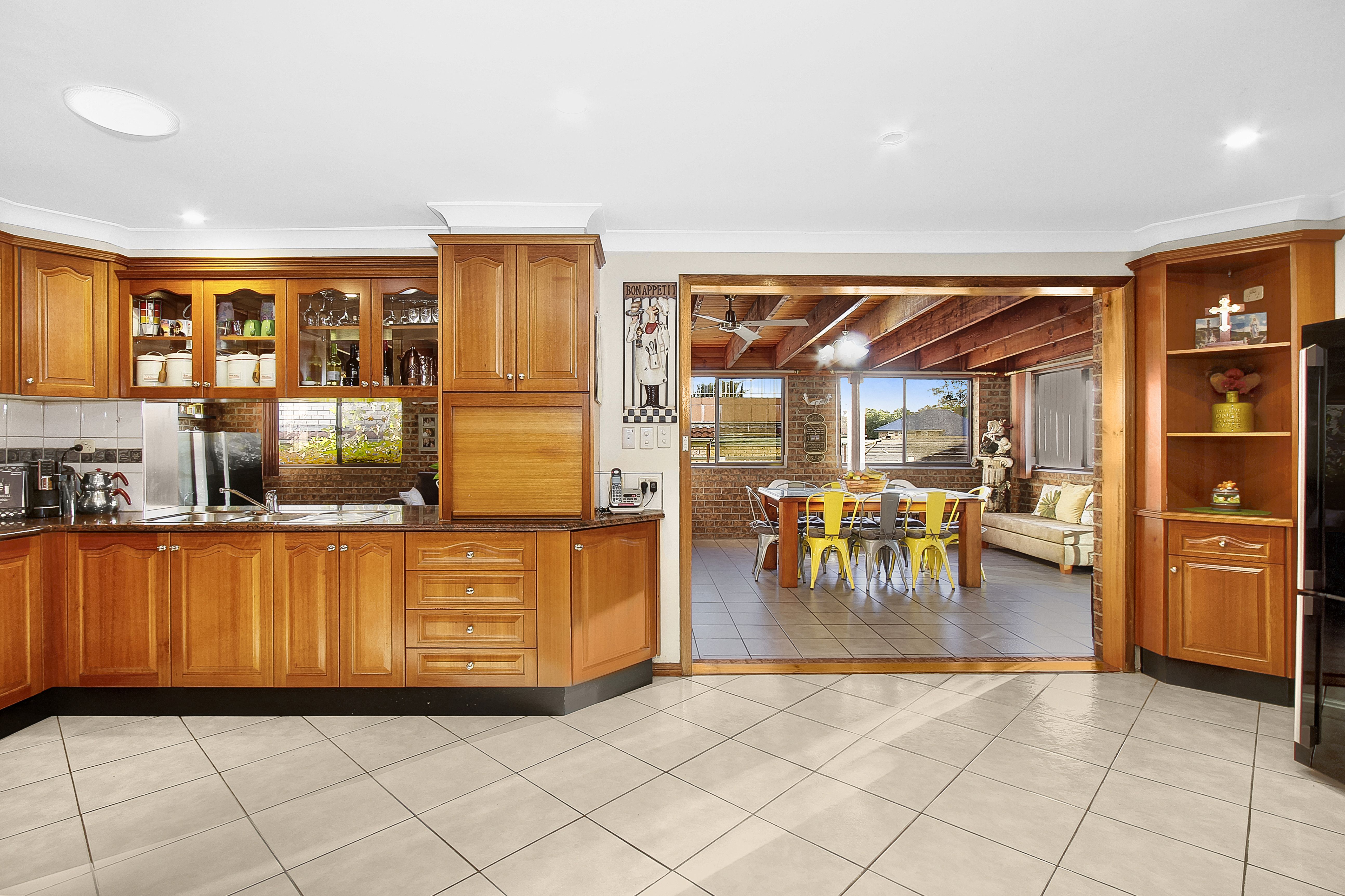 33 Castlereagh Street, Bossley Park, NSW 2176