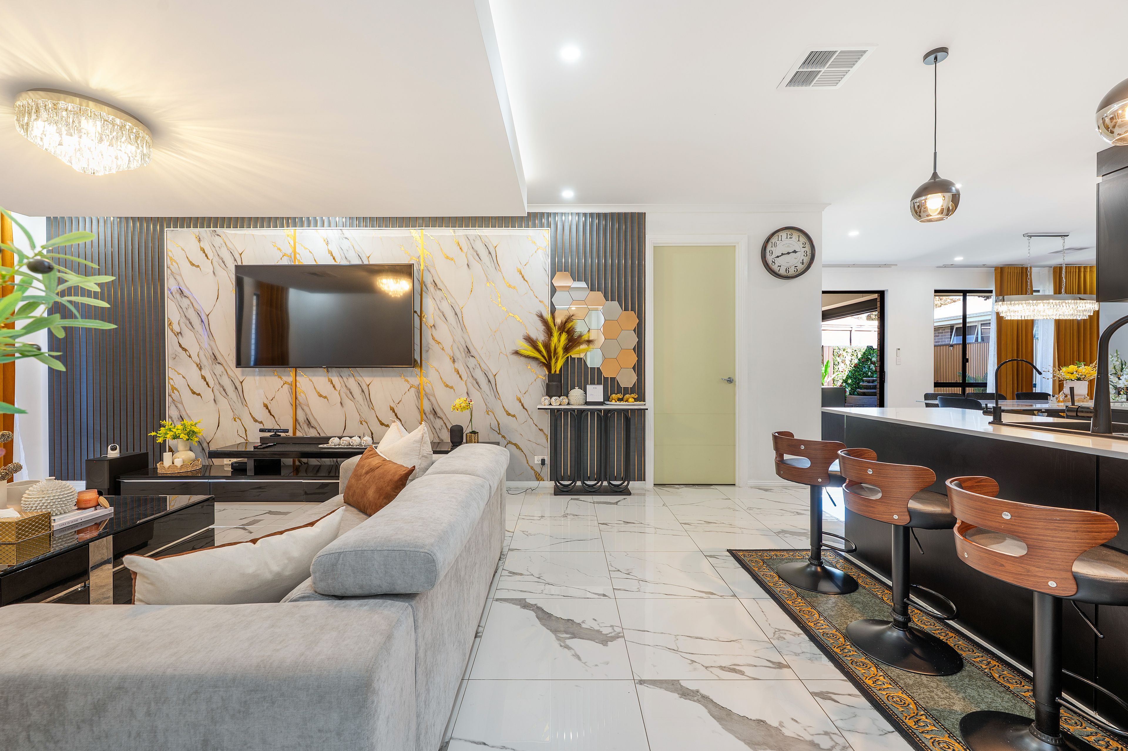 27 Montague Road — photo 8 of 20