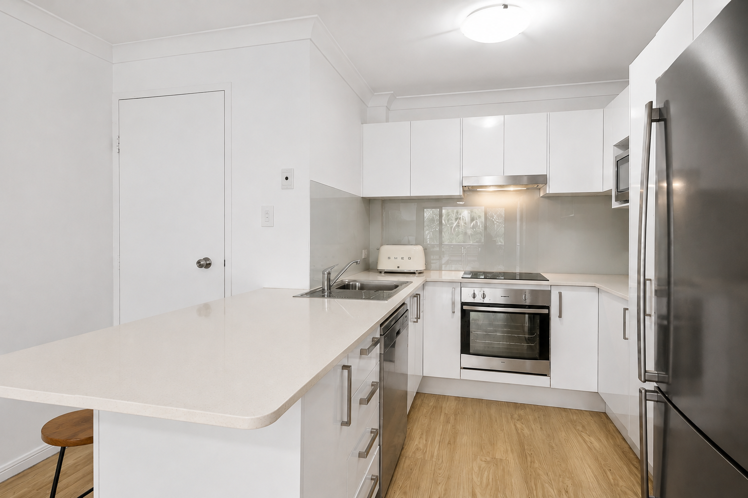 3/33 Brassey Street — photo 4 of 9