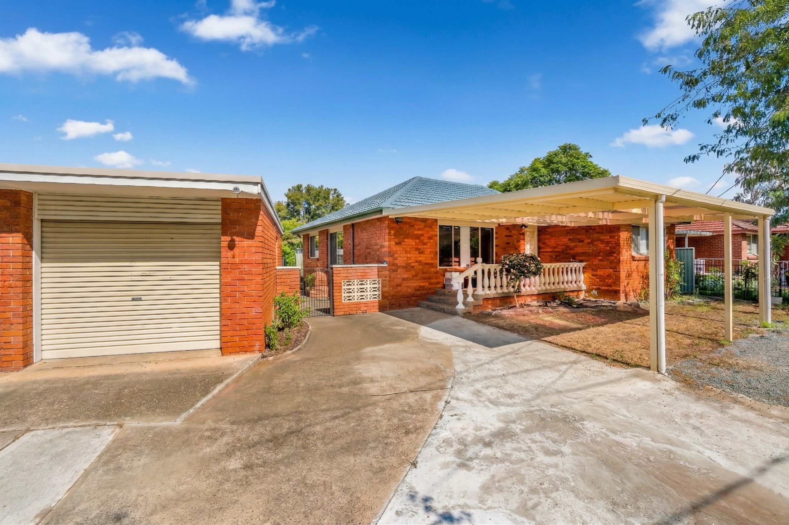 8 Parklea Parade, Canley Heights, NSW 2166