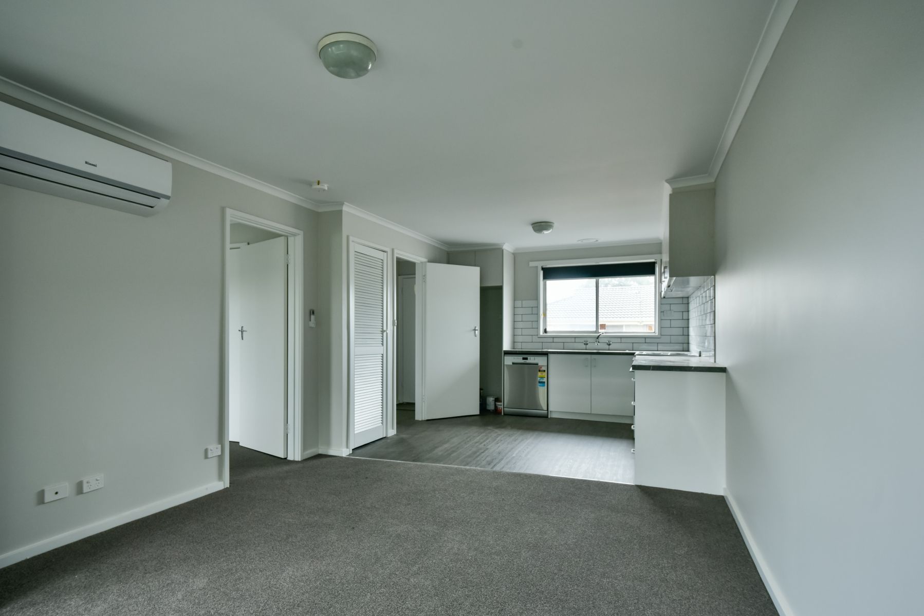 1/410 Gillies Street, Wendouree, VIC 3355