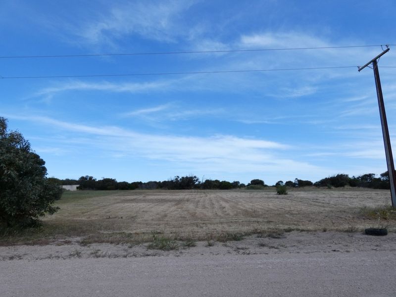 71 (Lot 7) Moorowie Terrace, Port Moorowie, SA 5576
