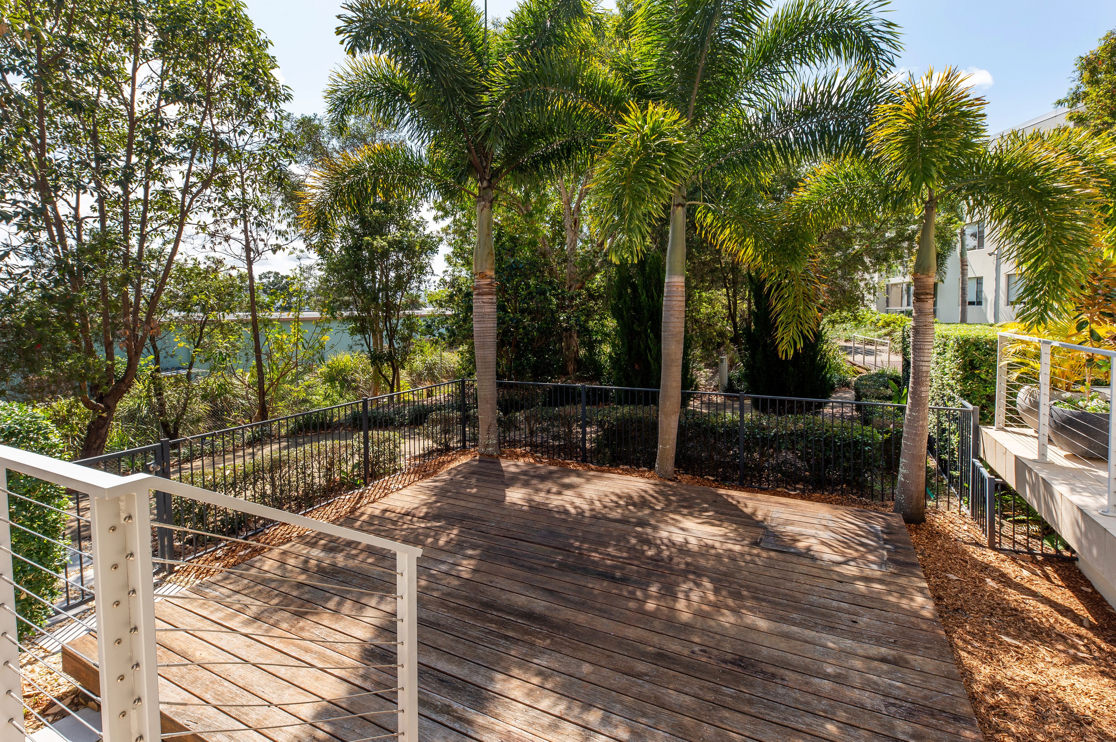 211/64-66 Sickle Avenue, Hope Island, QLD 4212