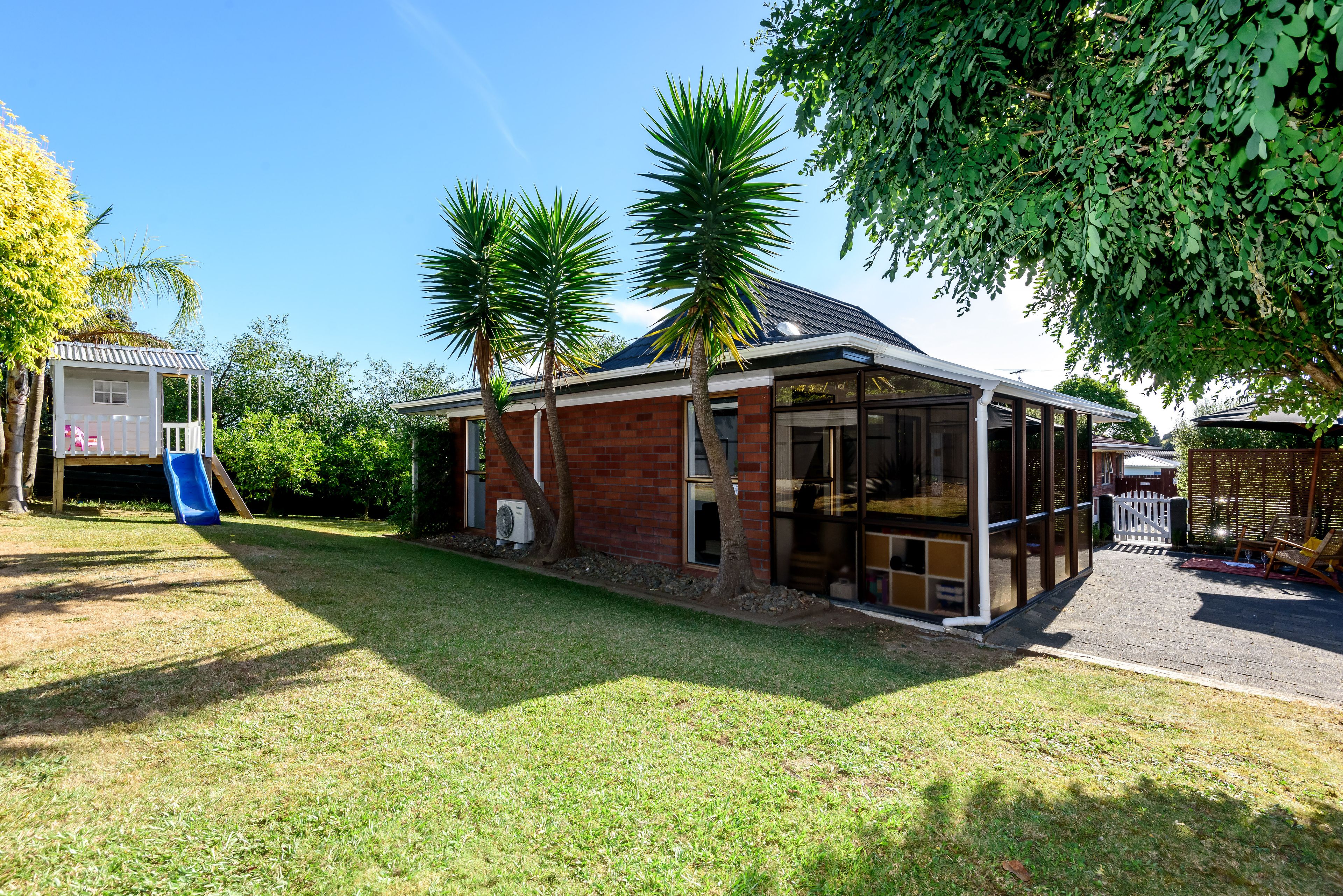 2/352 Bucklands Beach Road, Bucklands Beach, Manukau City