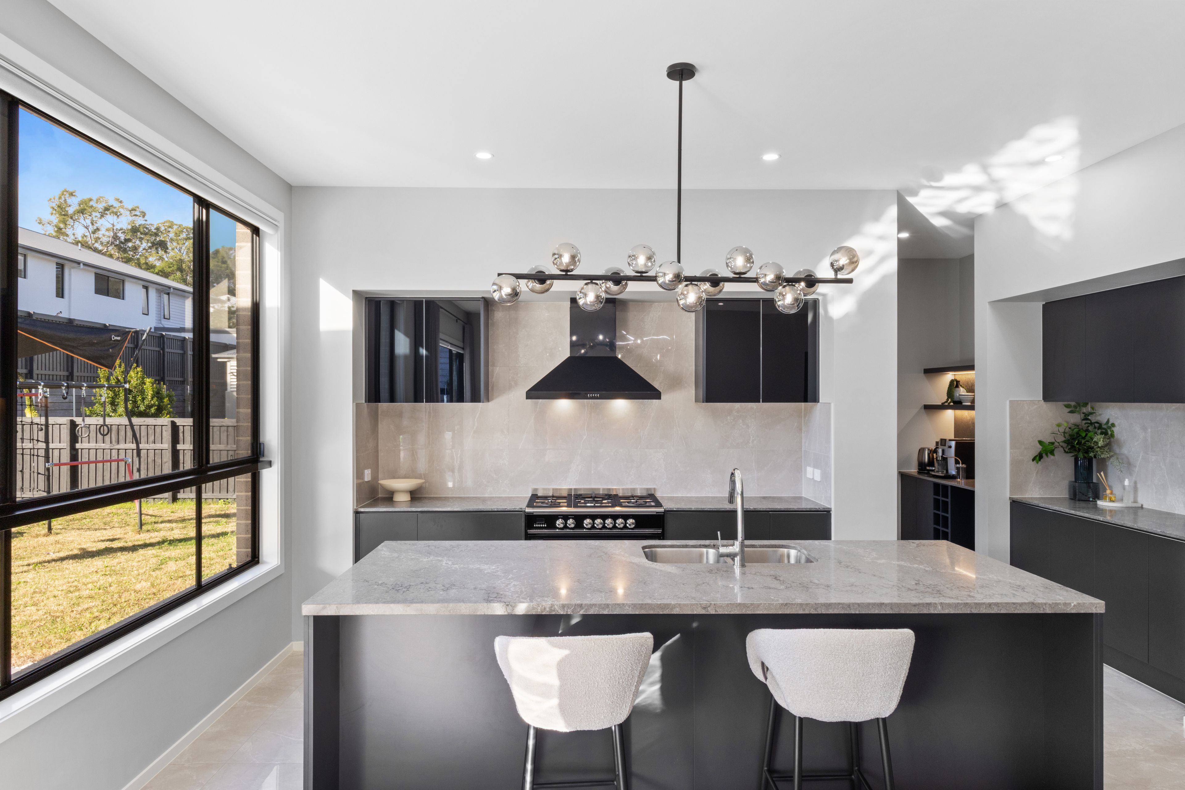 13-15 Canopy Court, Bahrs Scrub, QLD 4207