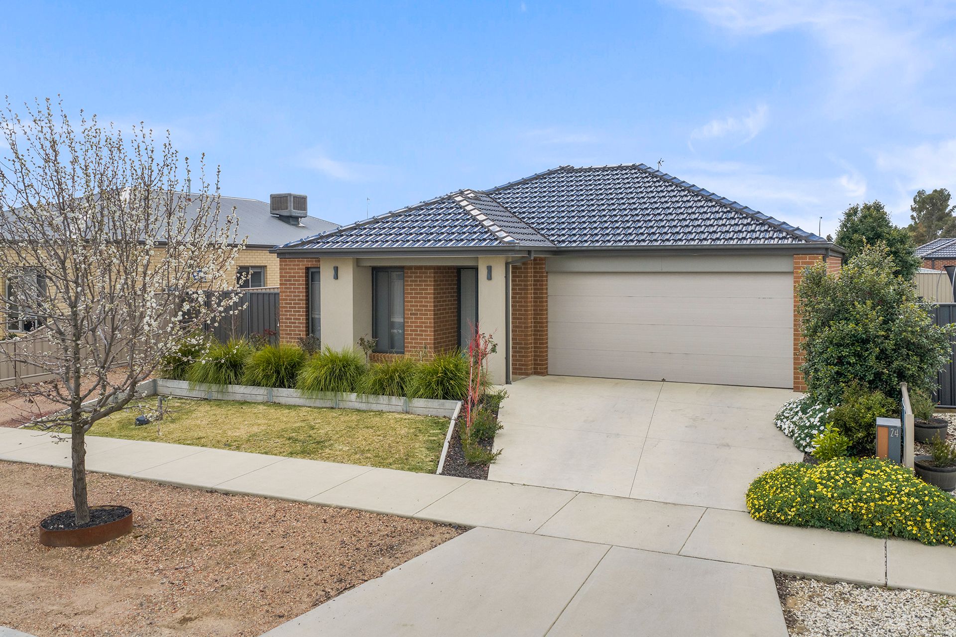 24 Grevillea Street — photo 20 of 21