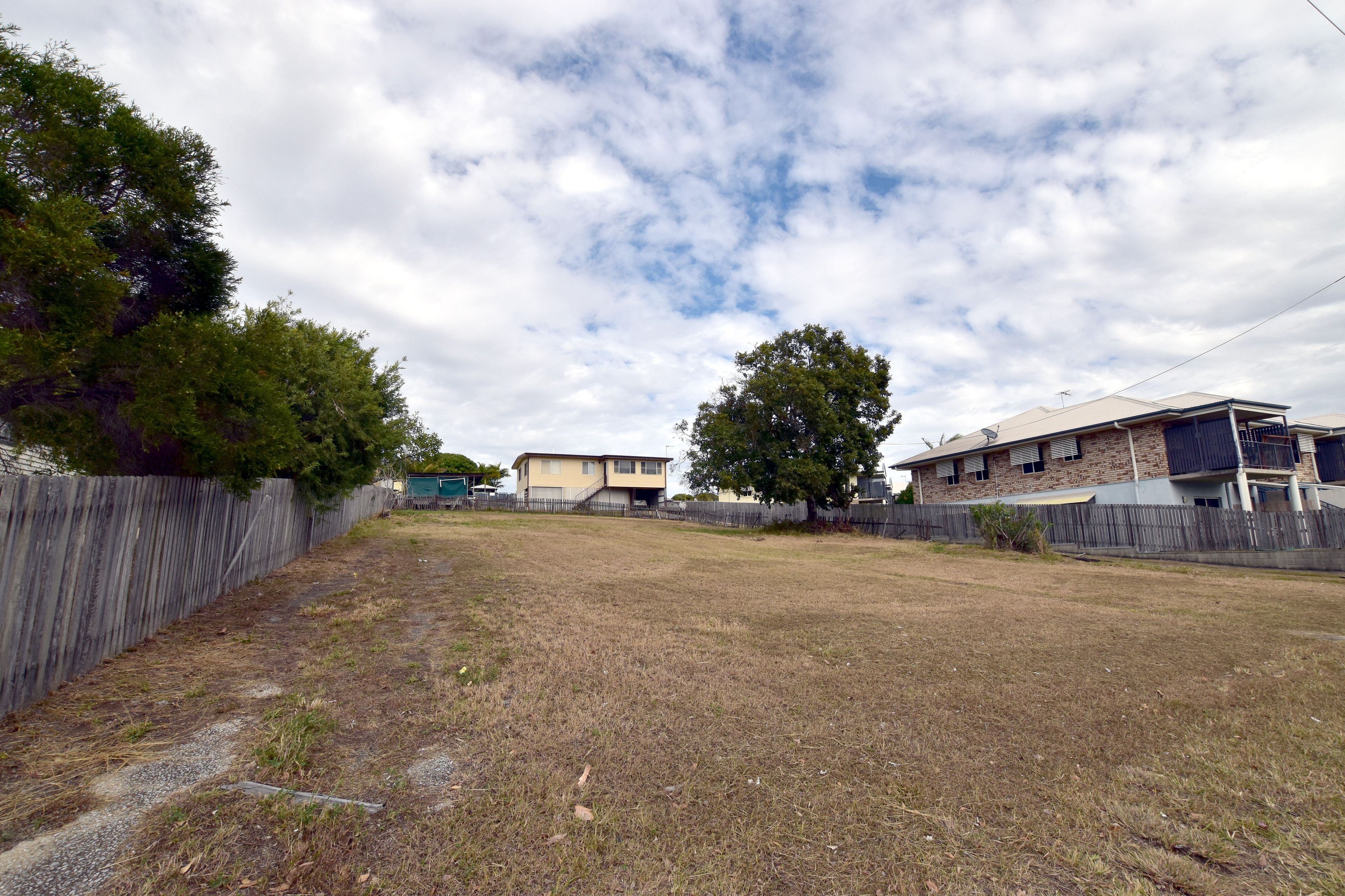 7 Side Street, West Gladstone, QLD 4680