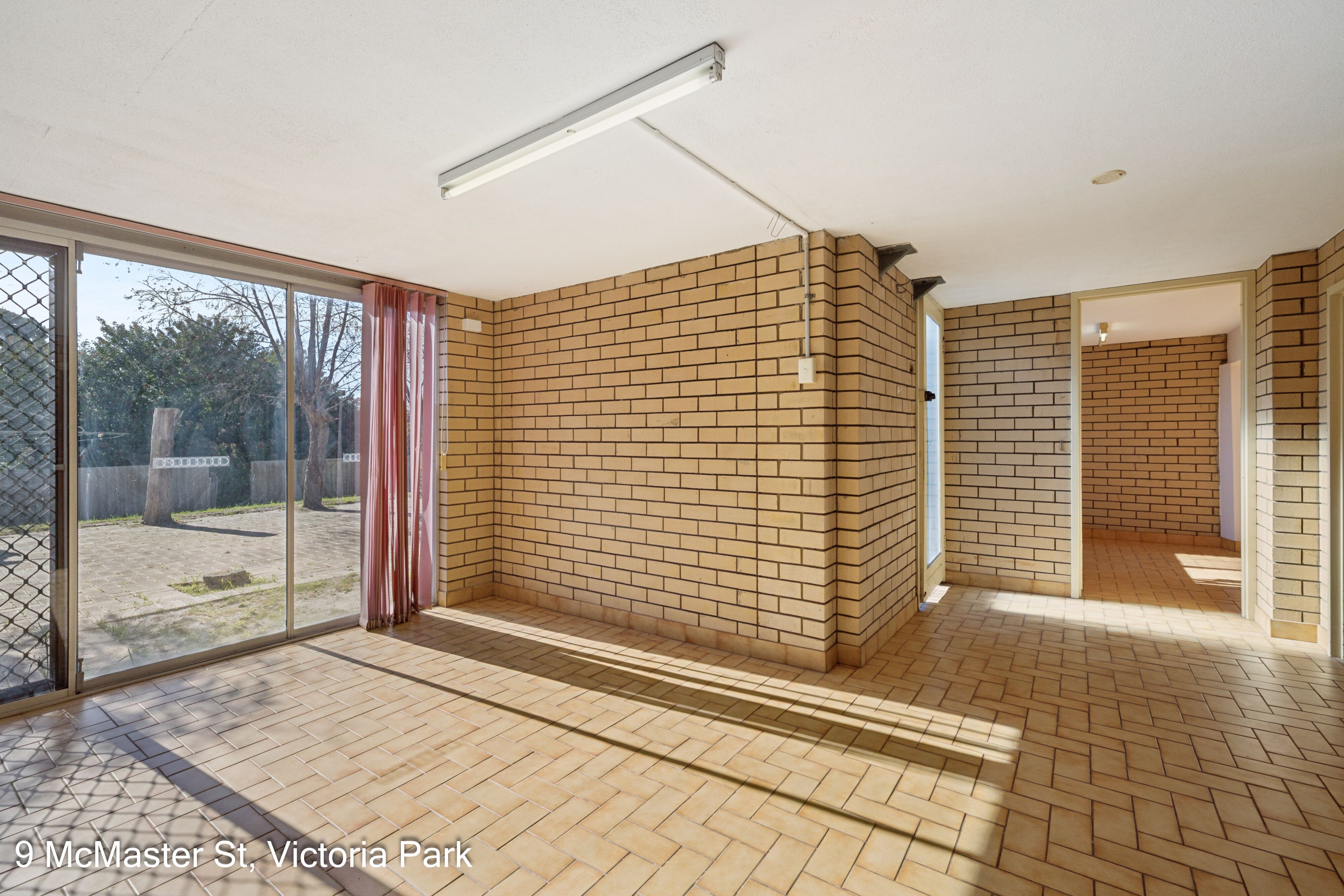 7 & 9 McMaster Street — photo 30 of 30