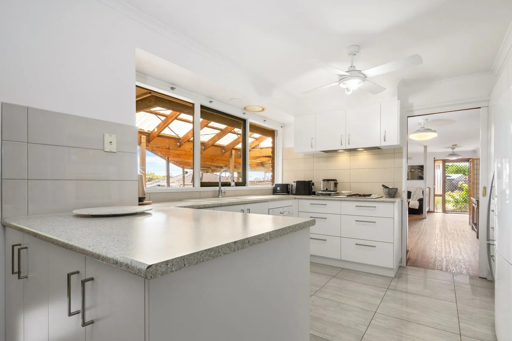 11 Eaglemont Crescent, Bell Post Hill, VIC 3215