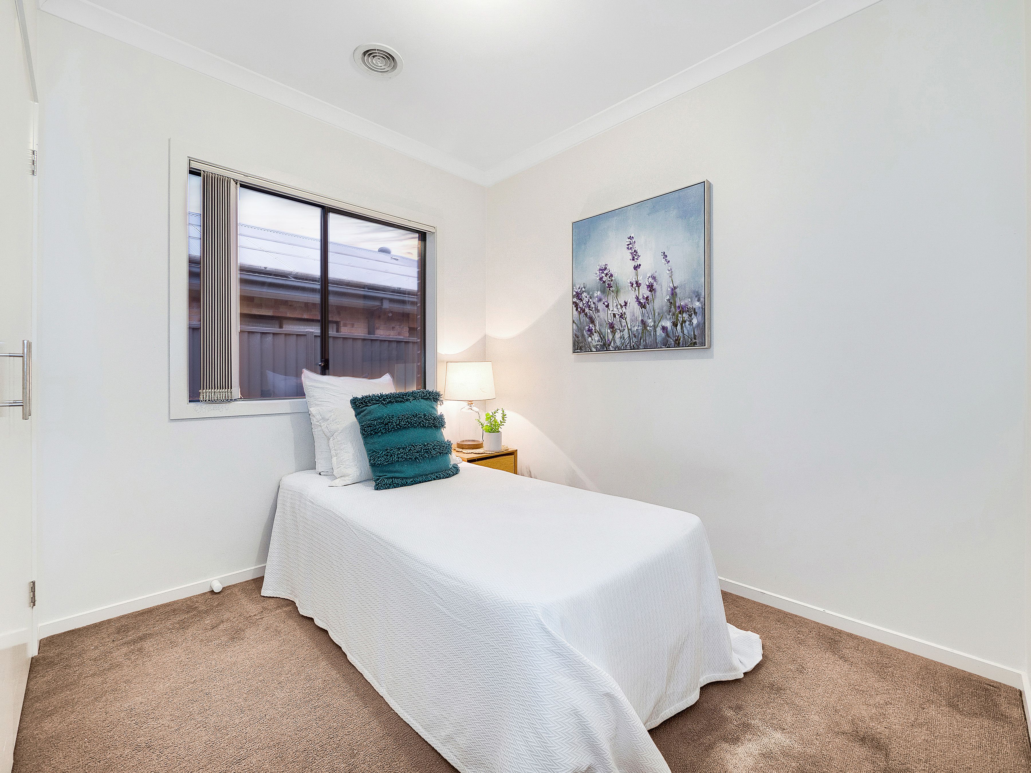 12 Datura Avenue — photo 10 of 16