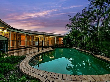19 Jacaranda Place, Eight Mile Plains, QLD 4113