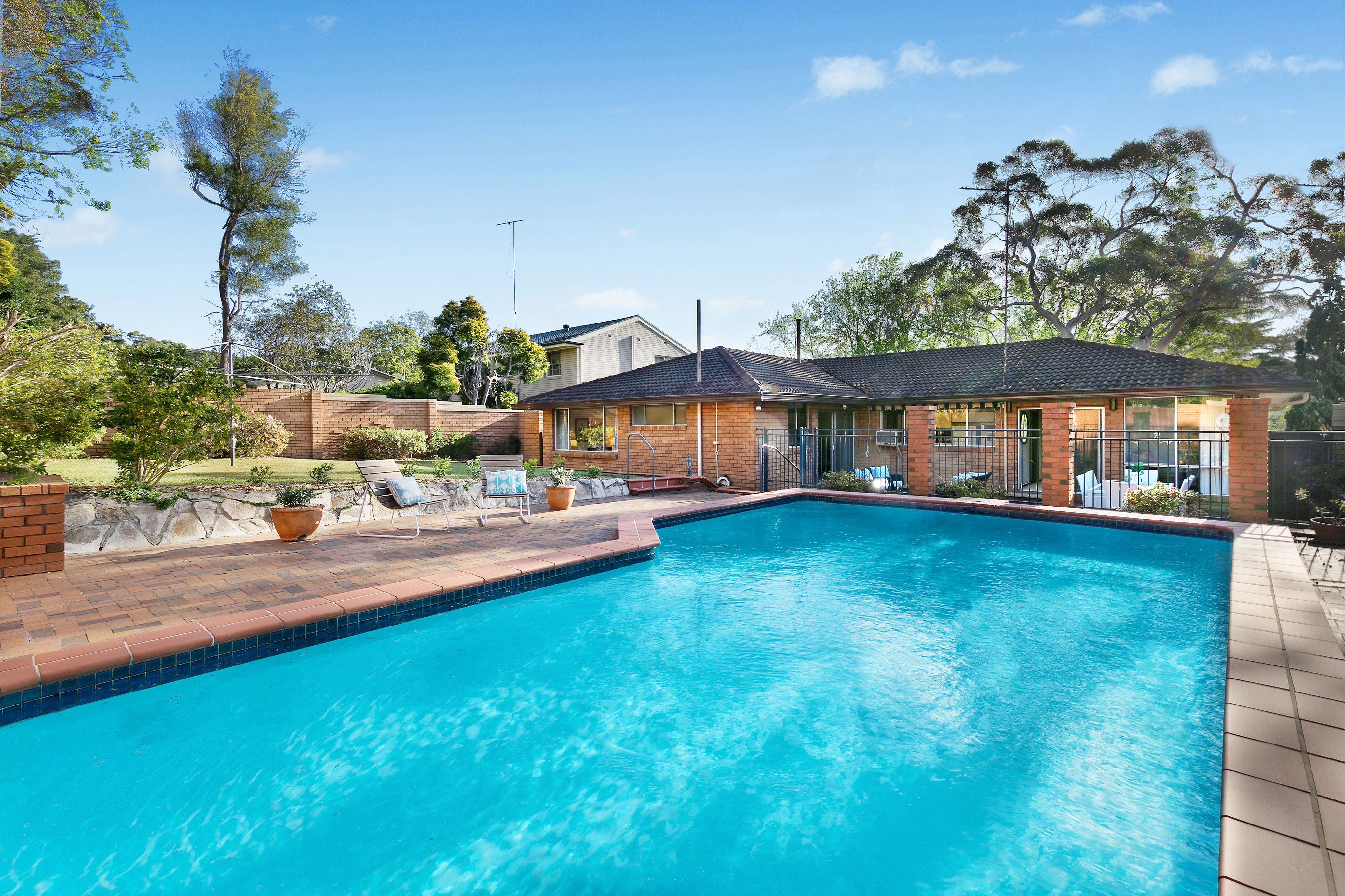 25 Acron Road, St Ives, NSW 2075