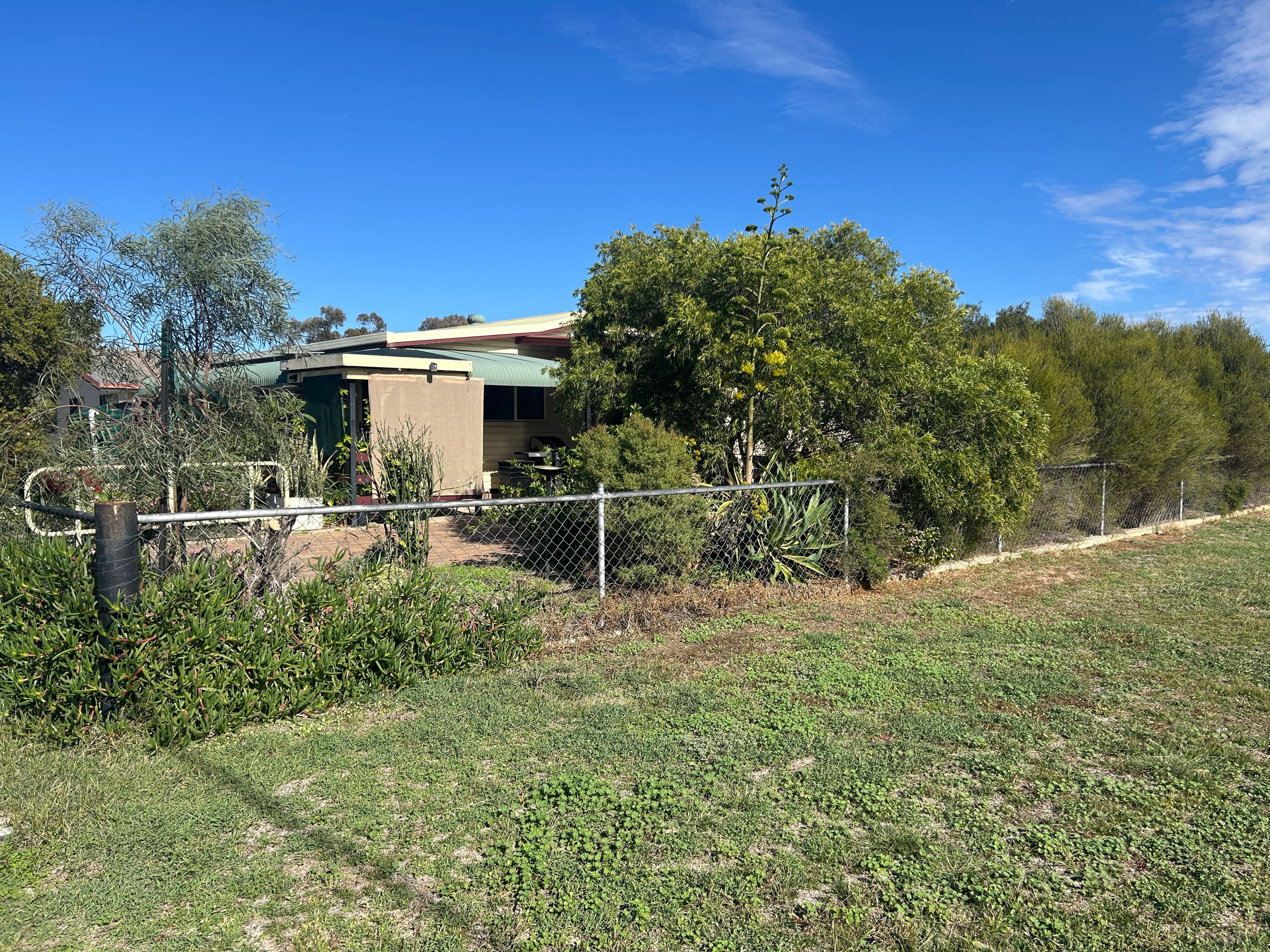 17 Osler Street, Meandarra, QLD 4422