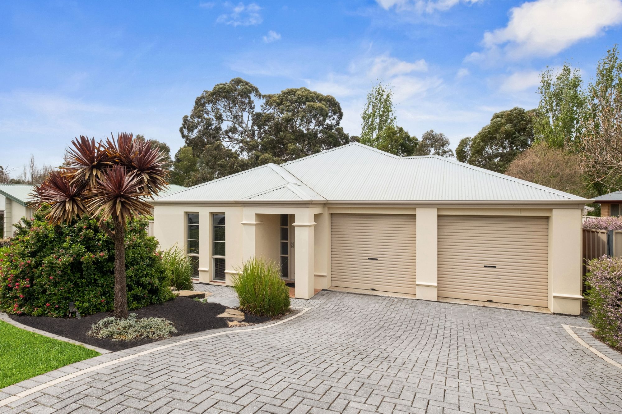 8 Stonybrook Grove, Mount Barker, SA 5251 Sold House Ray White