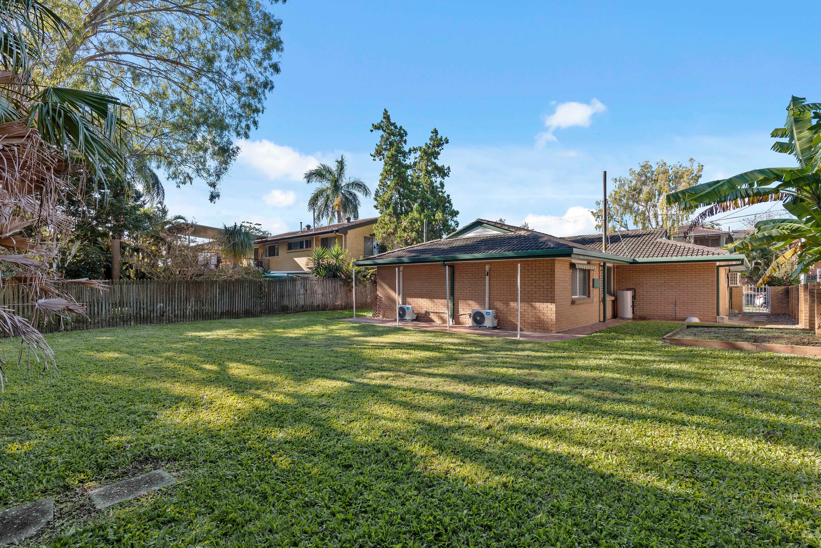 26 Redgrave Street, Stafford Heights, QLD 4053
