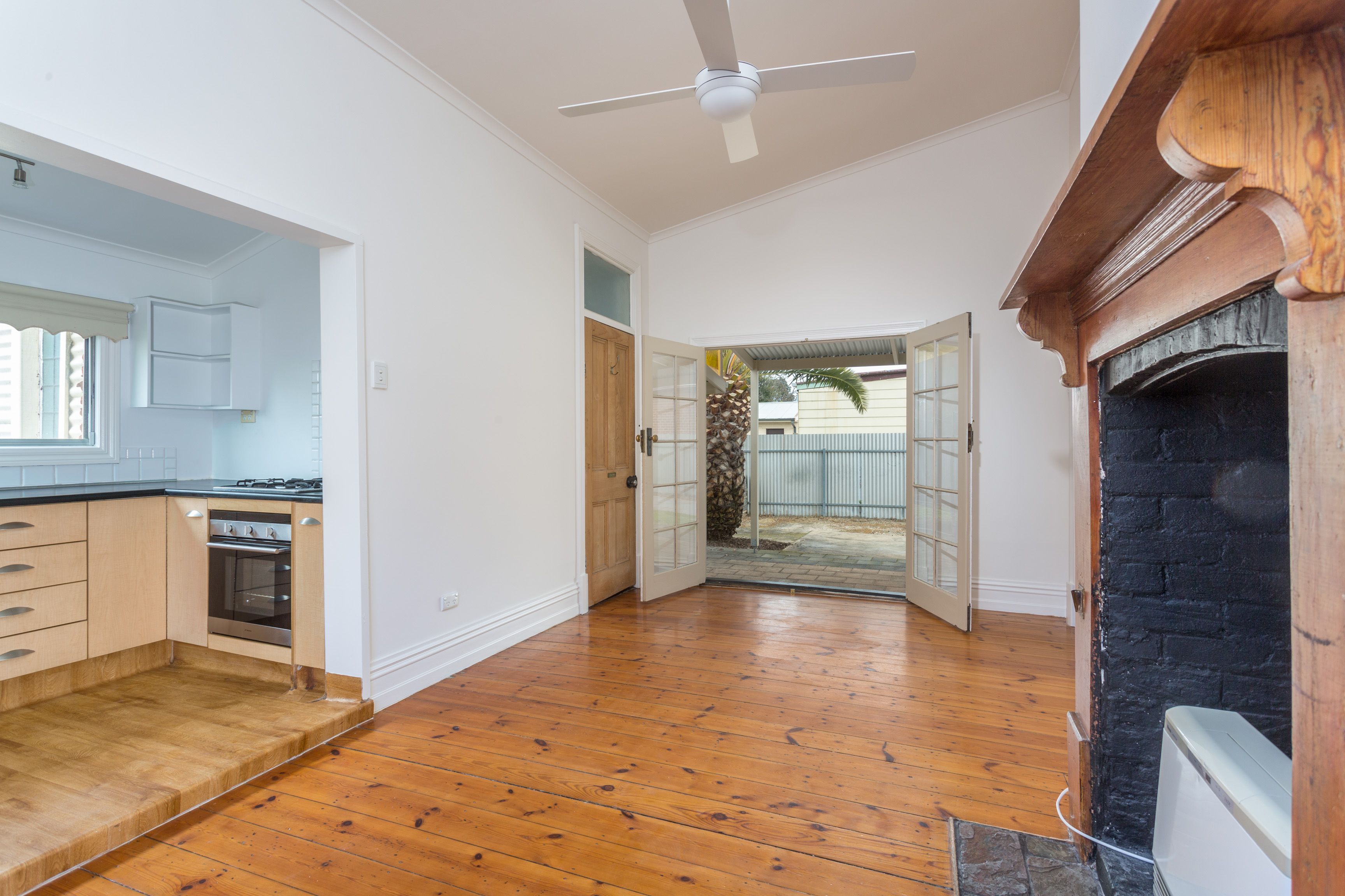 14 Bishops Avenue, Alberton, SA 5014