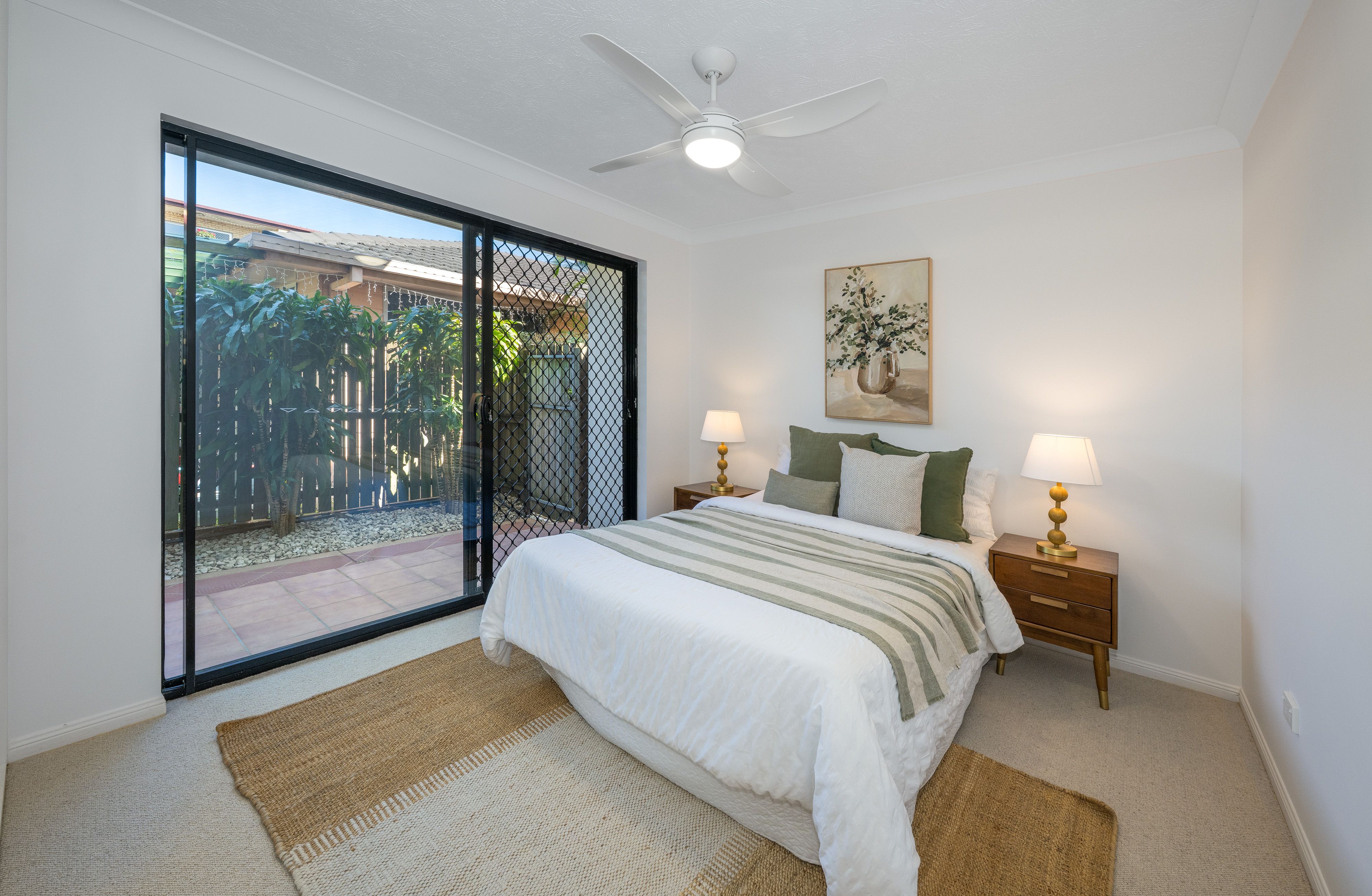 2/33 Brassey Street — photo 15 of 18