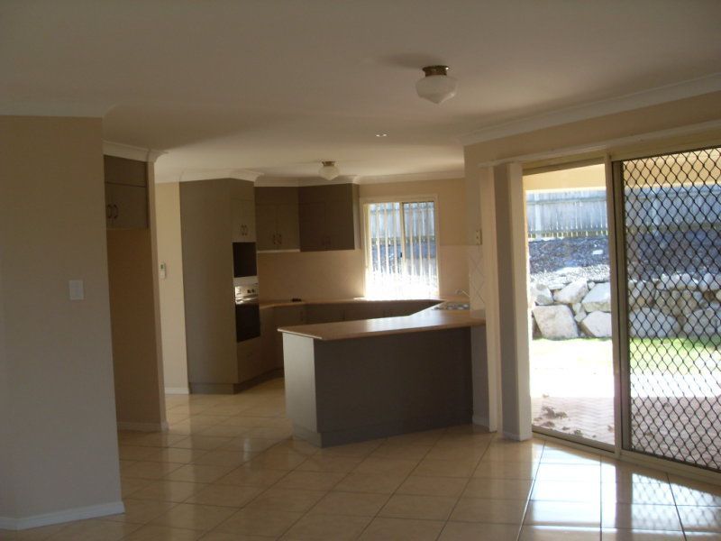 5 Kruger Court, Petrie, QLD 4502