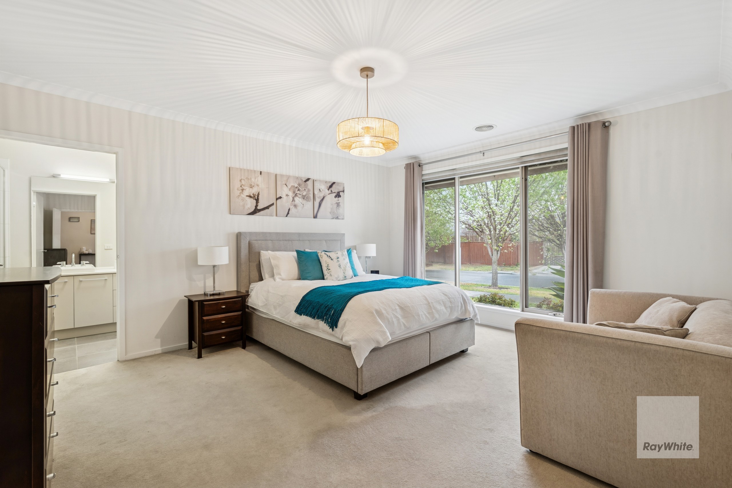 5 Cavenagh Terrace, Taylors Hill, VIC 3037