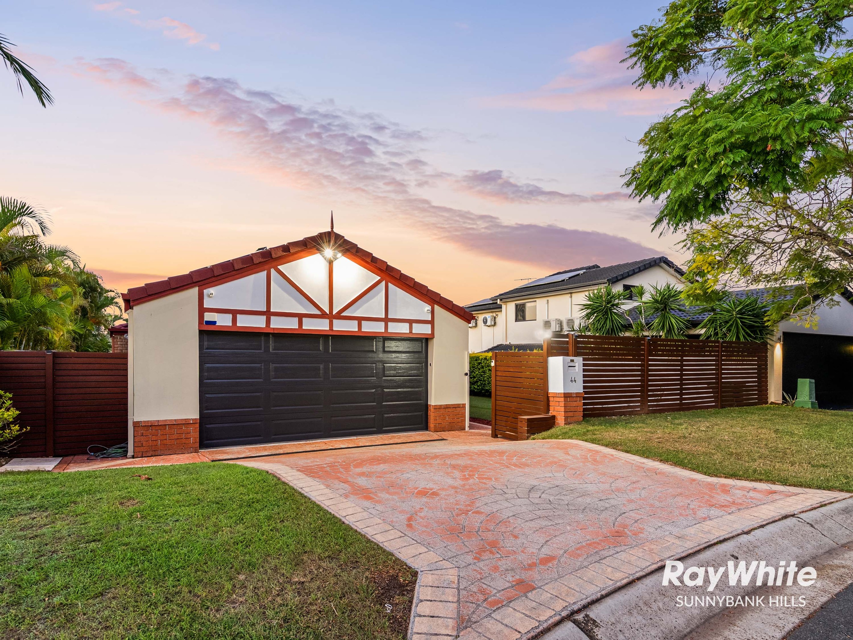 44 Sunflower Crescent, Calamvale, QLD 4116