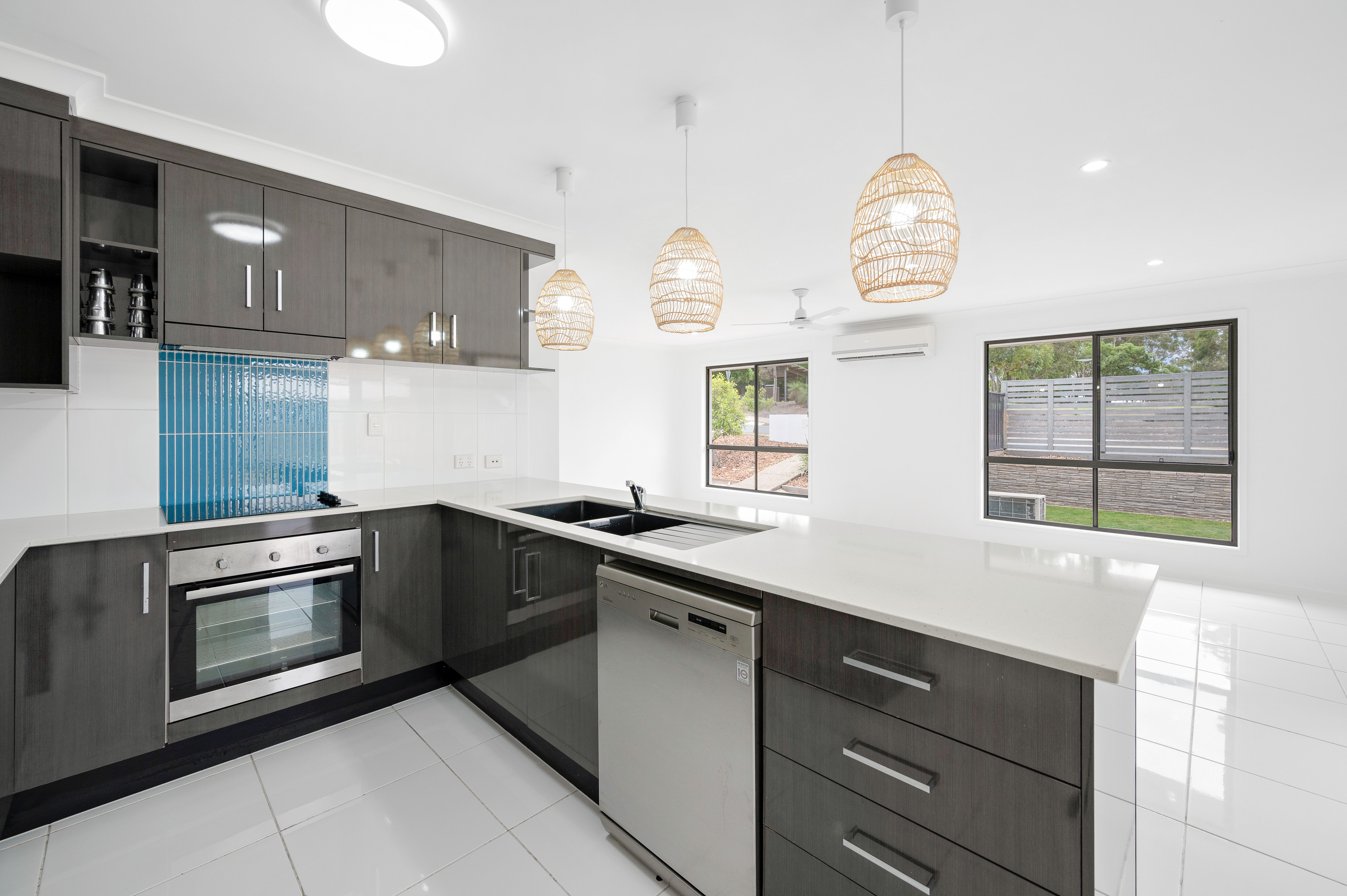 26 Sundowner Road — photo 3 of 18