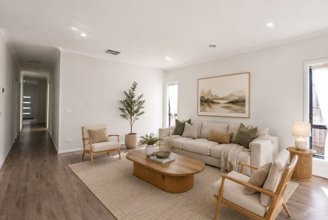 13 Holland Crescent — photo 4 of 12