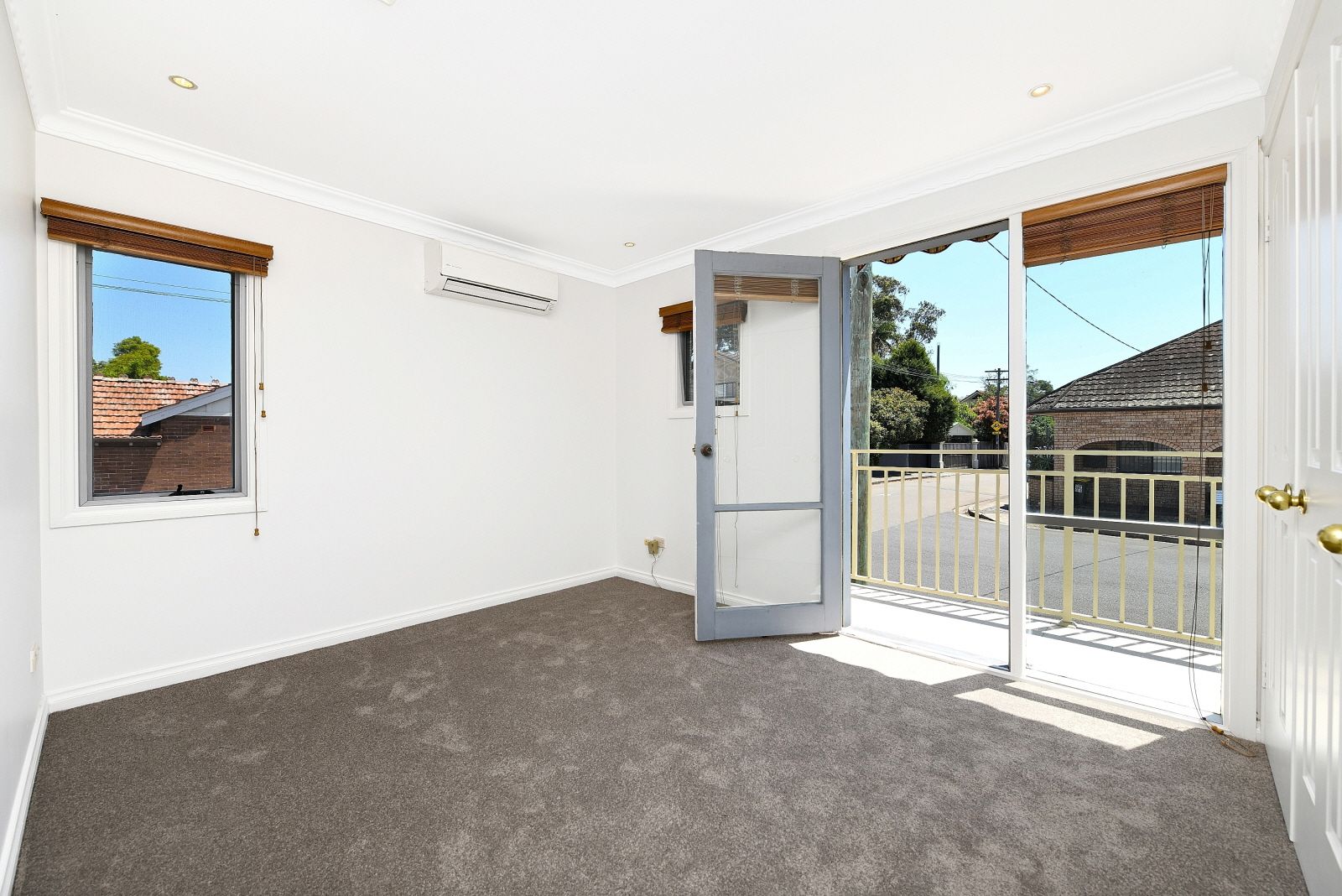 1/1-3 Percival Street — photo 8 of 9