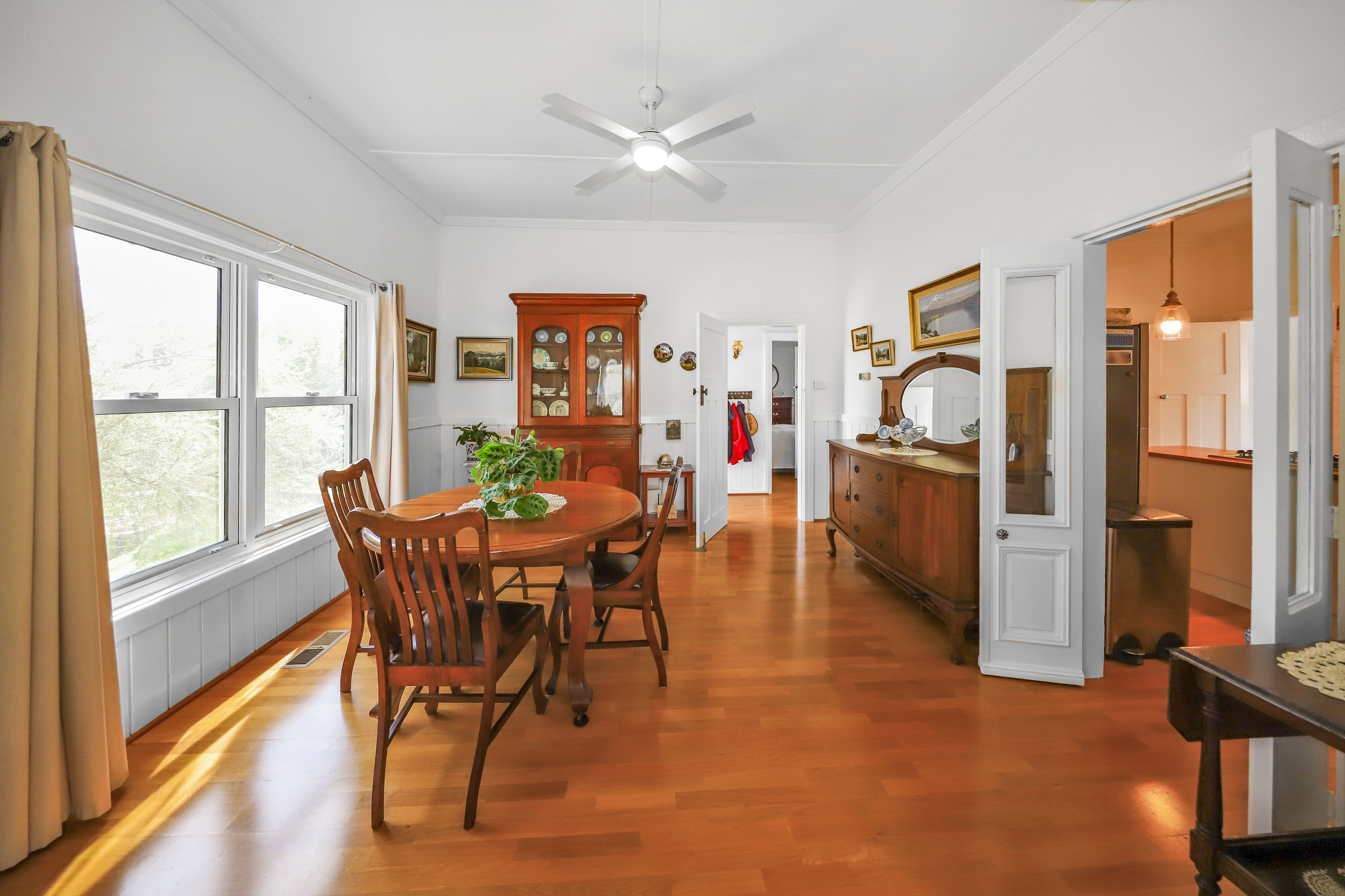 210 Wynyard Street — photo 8 of 26