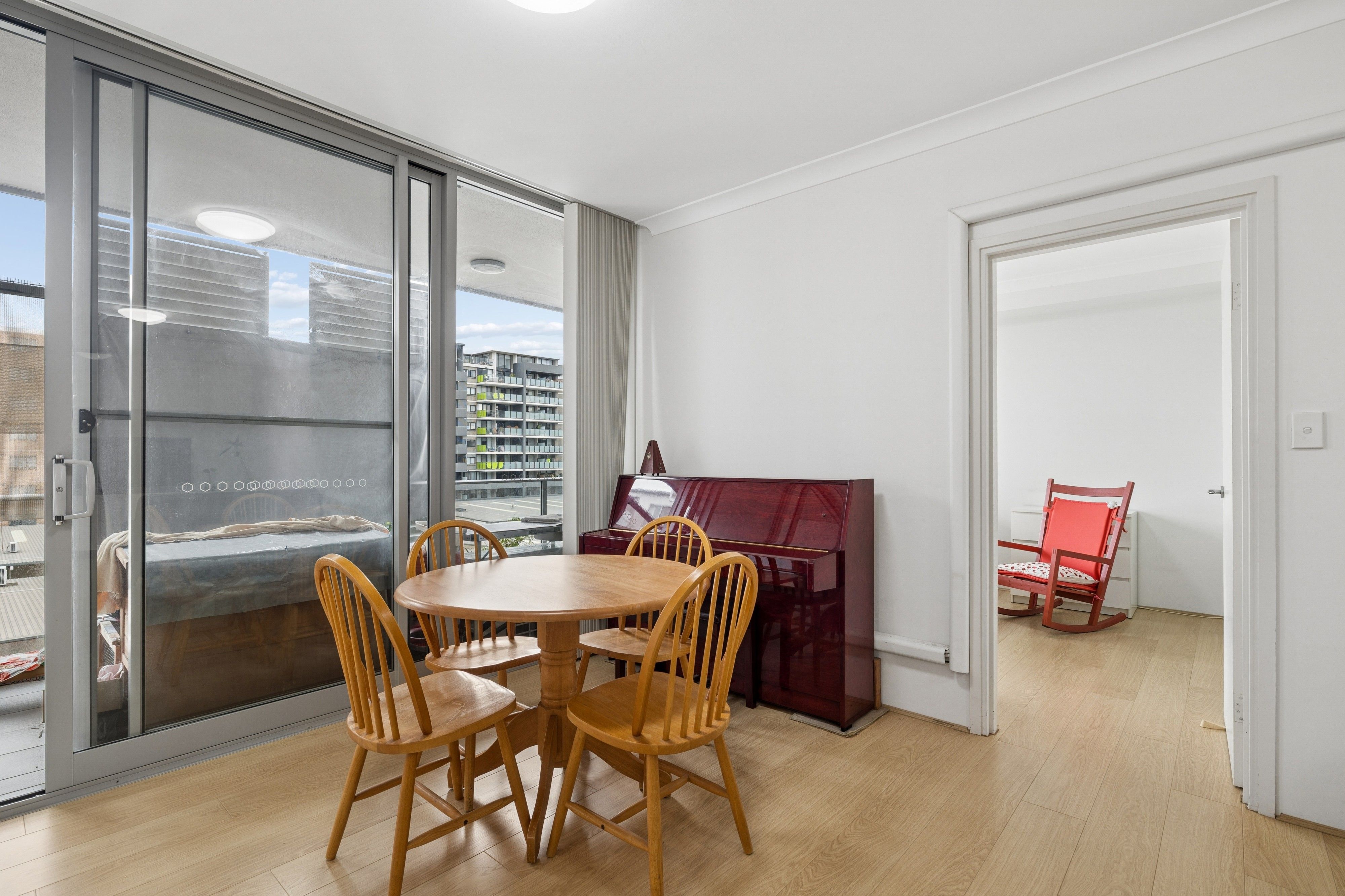 408/9-11 Wollongong Road — photo 4 of 13
