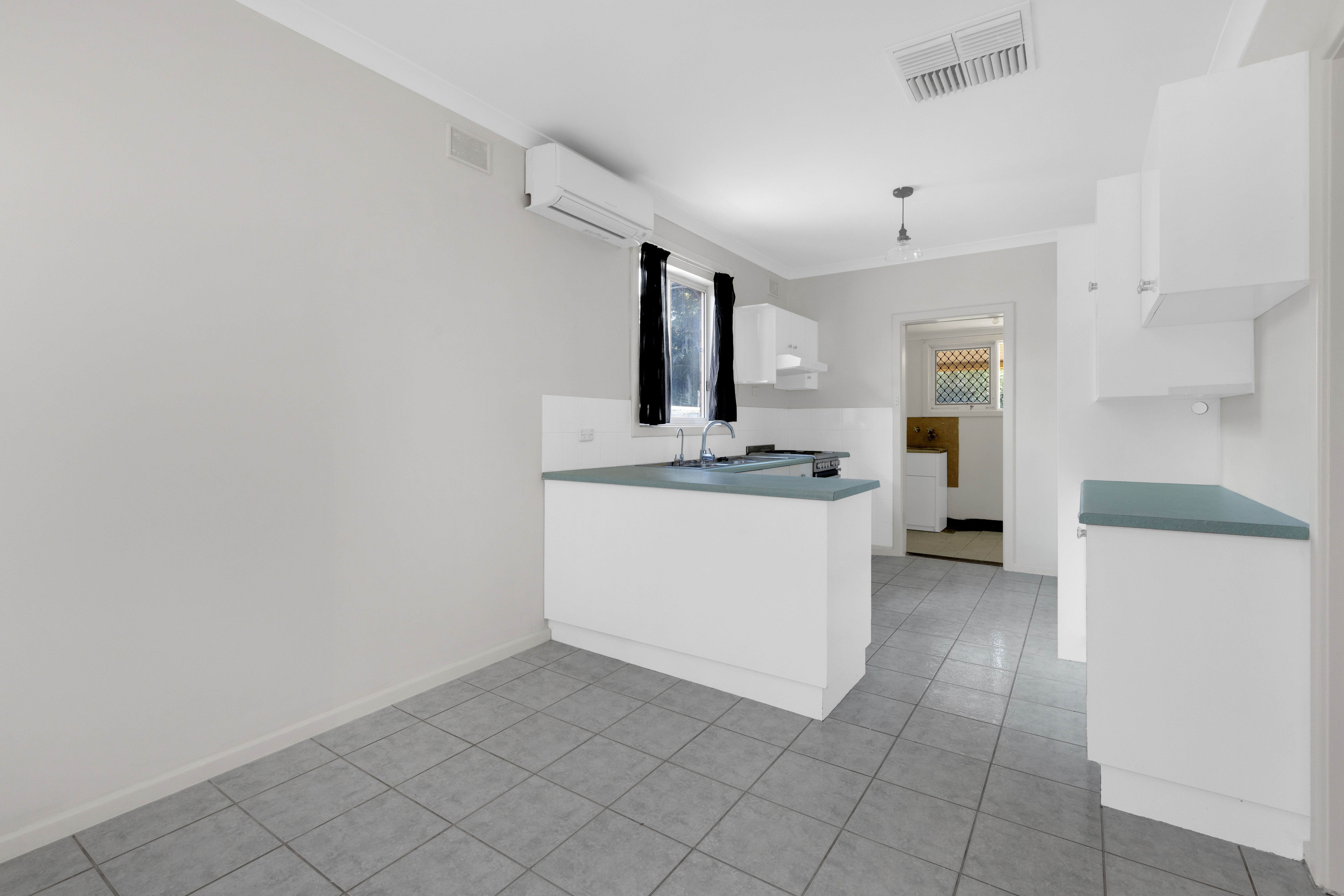 17 Bridport Street — photo 4 of 16